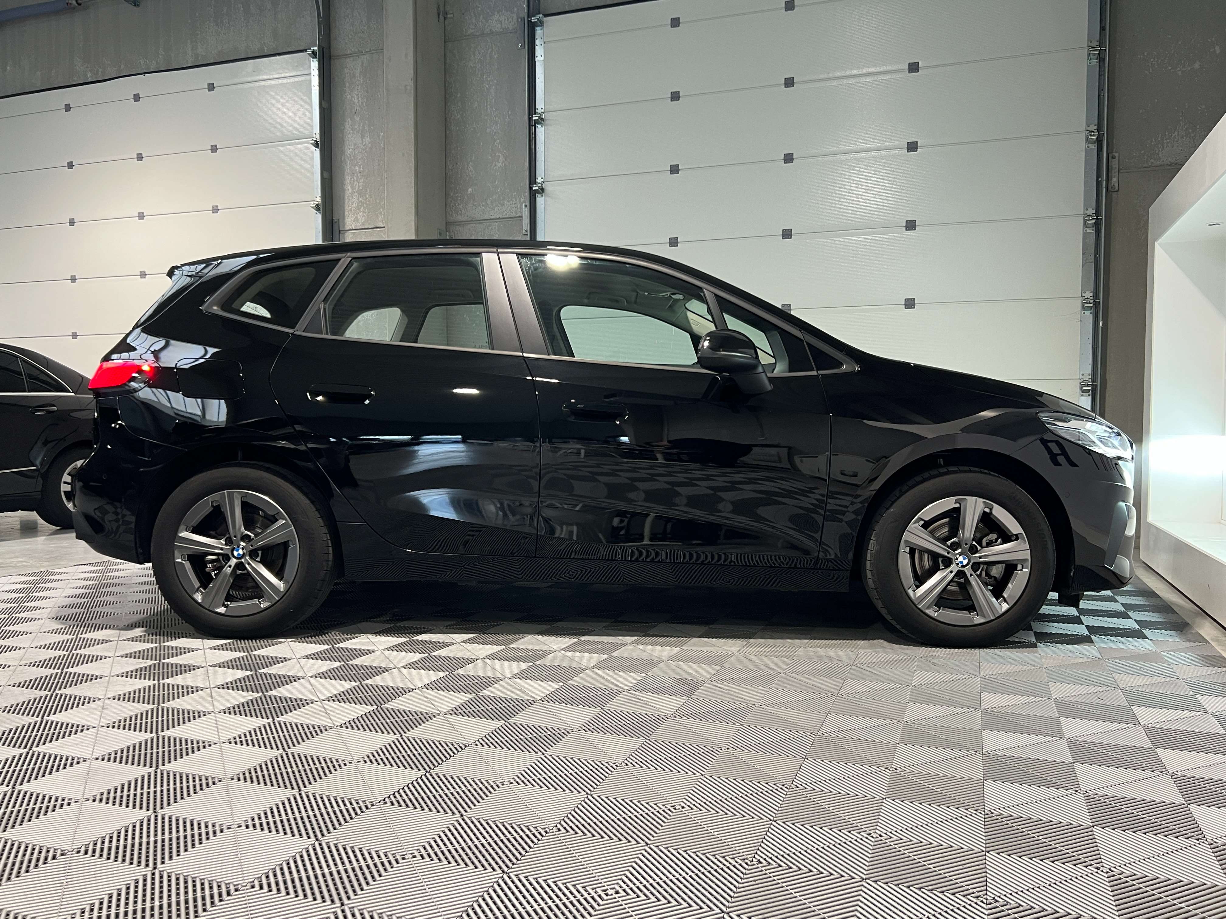BMW 218 Ia Active Tourer/GPS/LED/PDC + CAM/ CARPLAY/CLIM