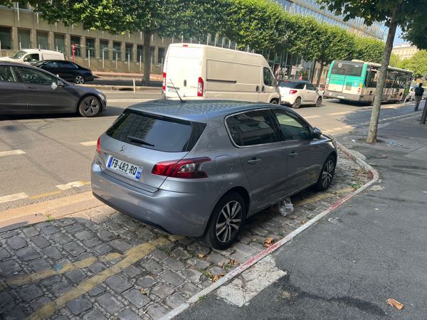 Peugeot 308 II (2) 1.2 PURETECH S&amp;S 110 6CV ALLURE