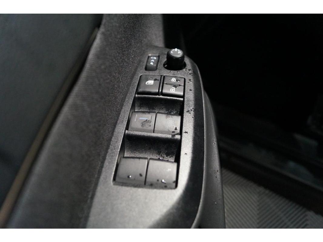 Toyota Yaris Cross Hybrid 116h - BV CVT (MC24) Design