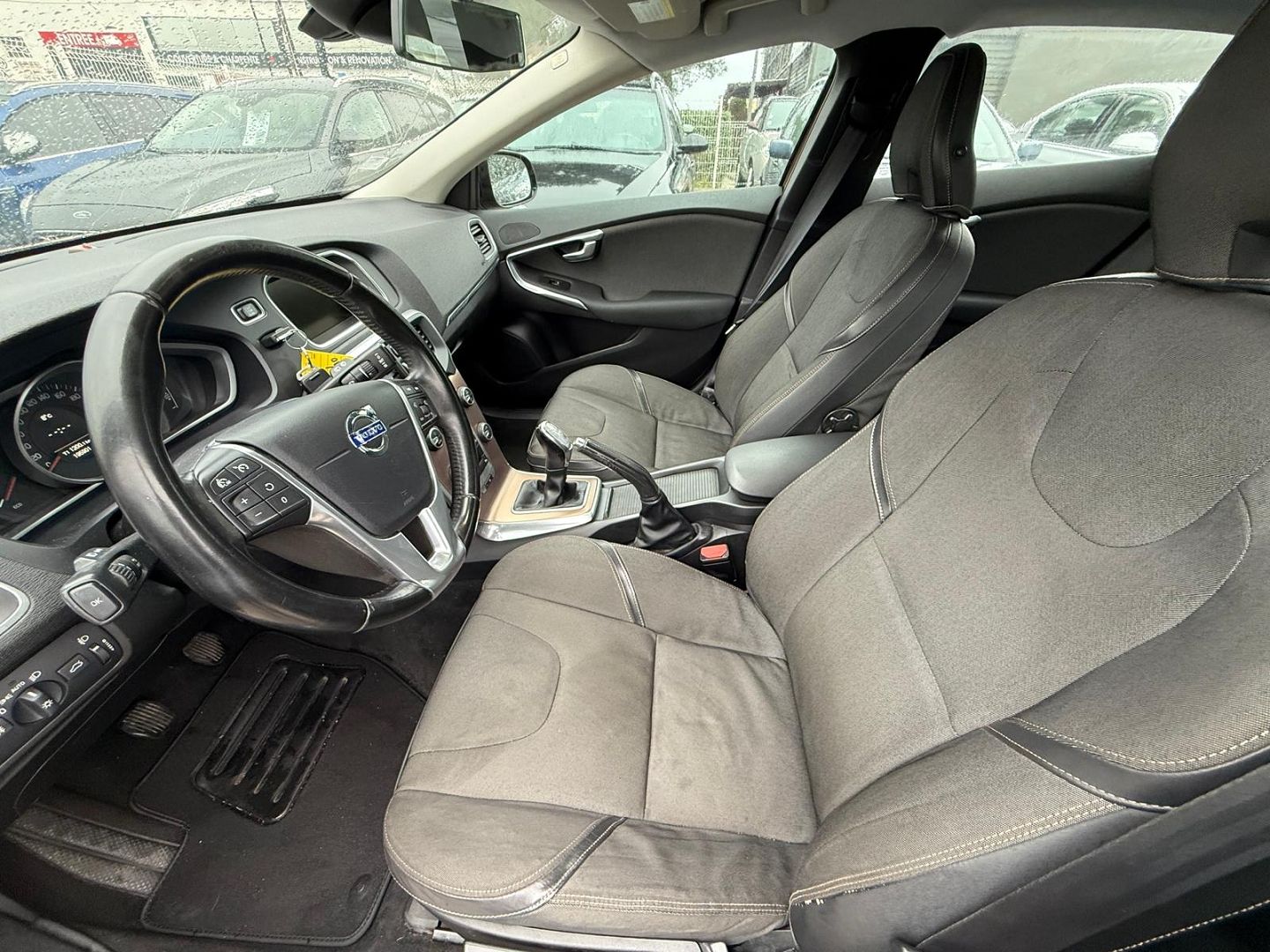 Volvo V40 CROSS COUNTRY D2 115CH START&STOP XENIUM