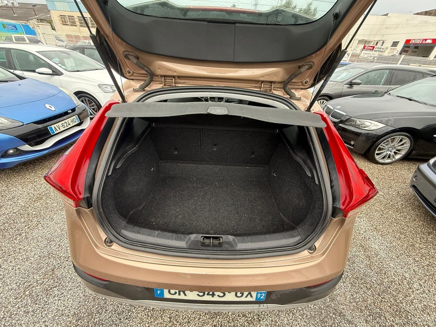 Volvo V40 CROSS COUNTRY D2 115CH START&STOP XENIUM