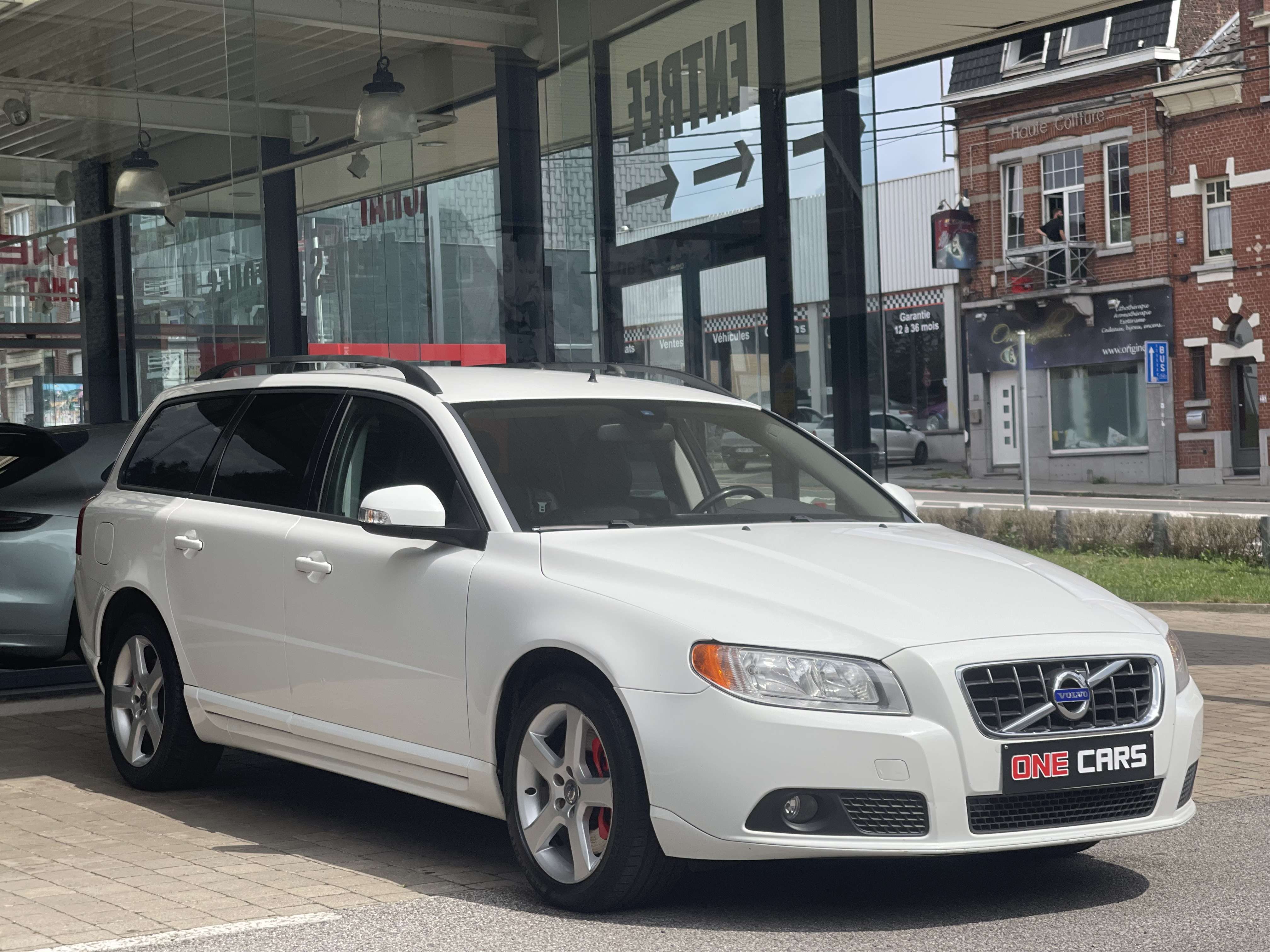 Volvo V70 2.4 D5 205cv GPS-CUIR-(Probl. Joint de culasse!!!)