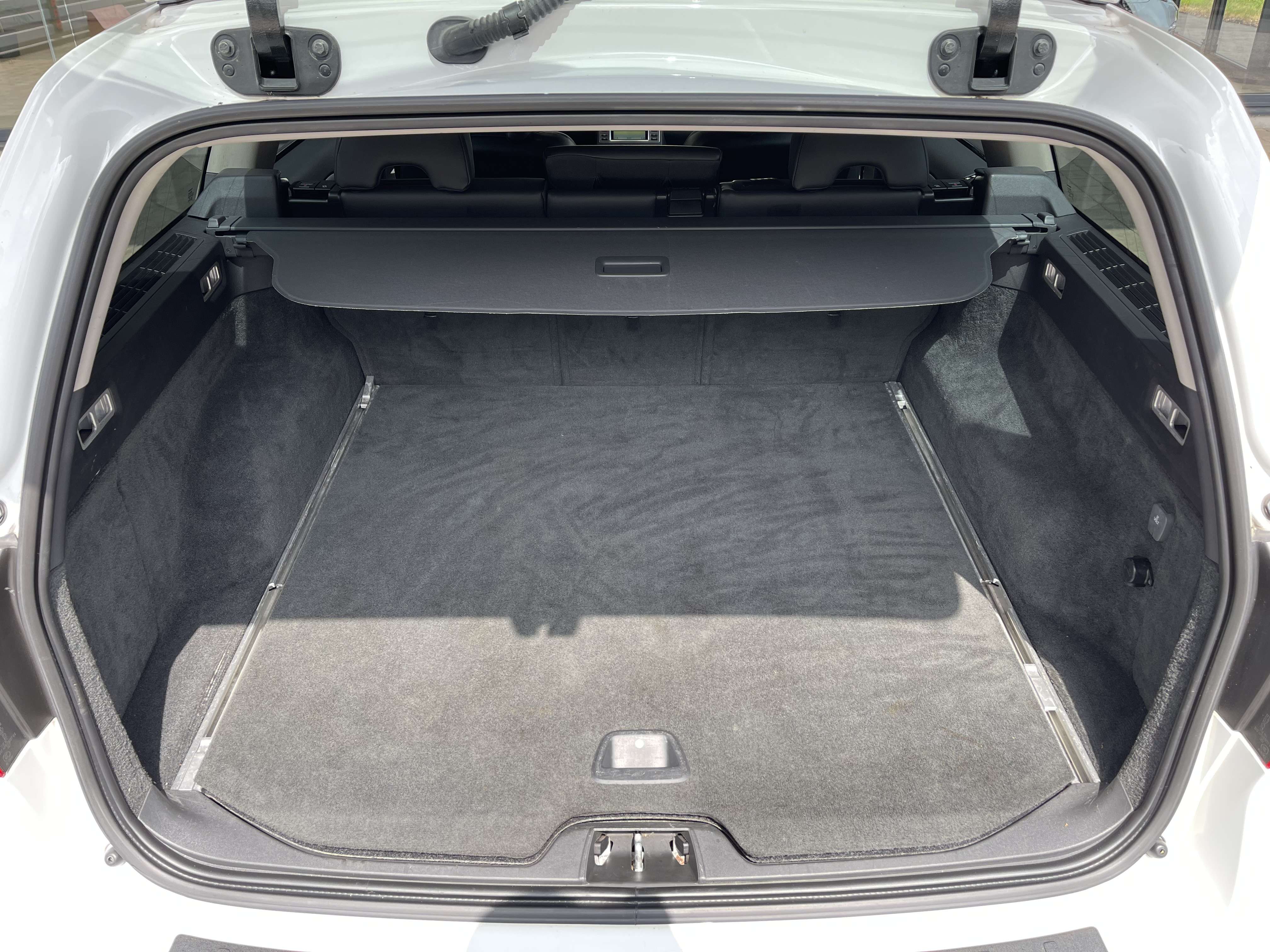 Volvo V70 2.4 D5 205cv GPS-CUIR-(Probl. Joint de culasse!!!)