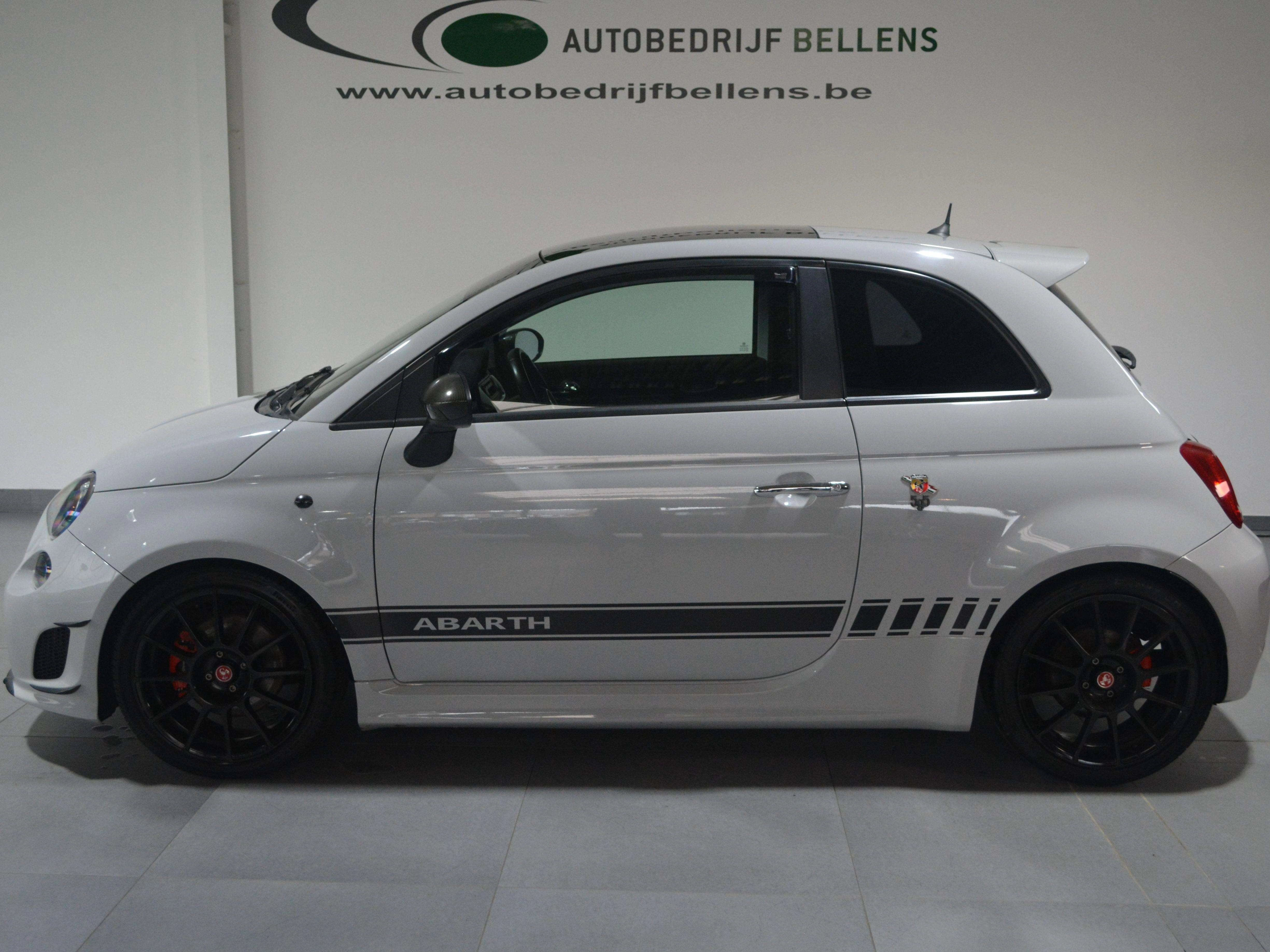 Fiat 595 Abarth 1.4 l /SPORTUITLAAT / RECARO SEATS / PANO / TOPST.