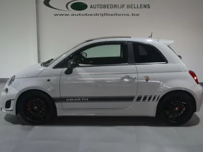 Fiat 595 Abarth 1.4 l /SPORTUITLAAT / RECARO SEATS / PANO / TOPST.