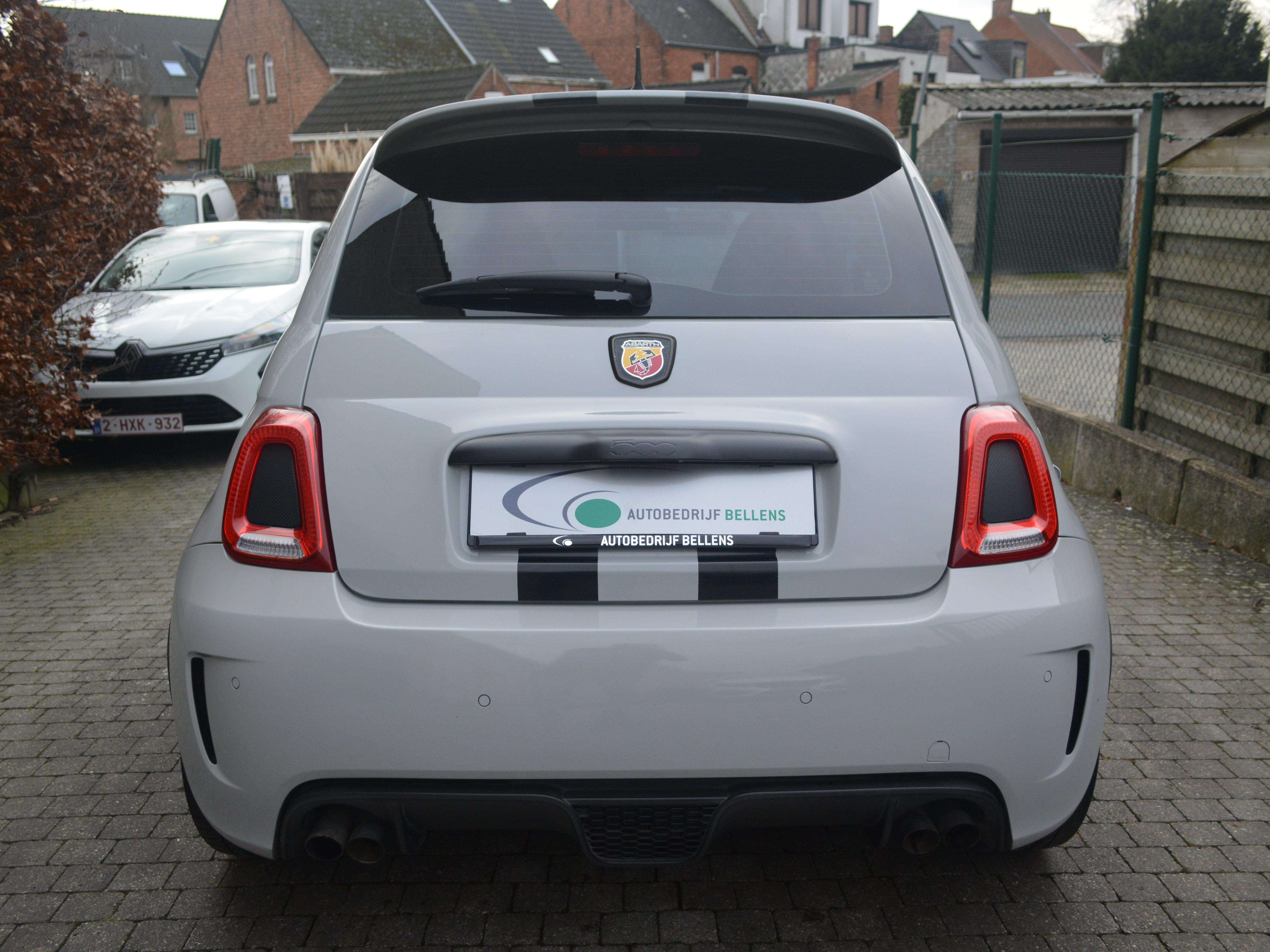 Fiat 595 Abarth 1.4 l /SPORTUITLAAT / RECARO SEATS / PANO / TOPST.