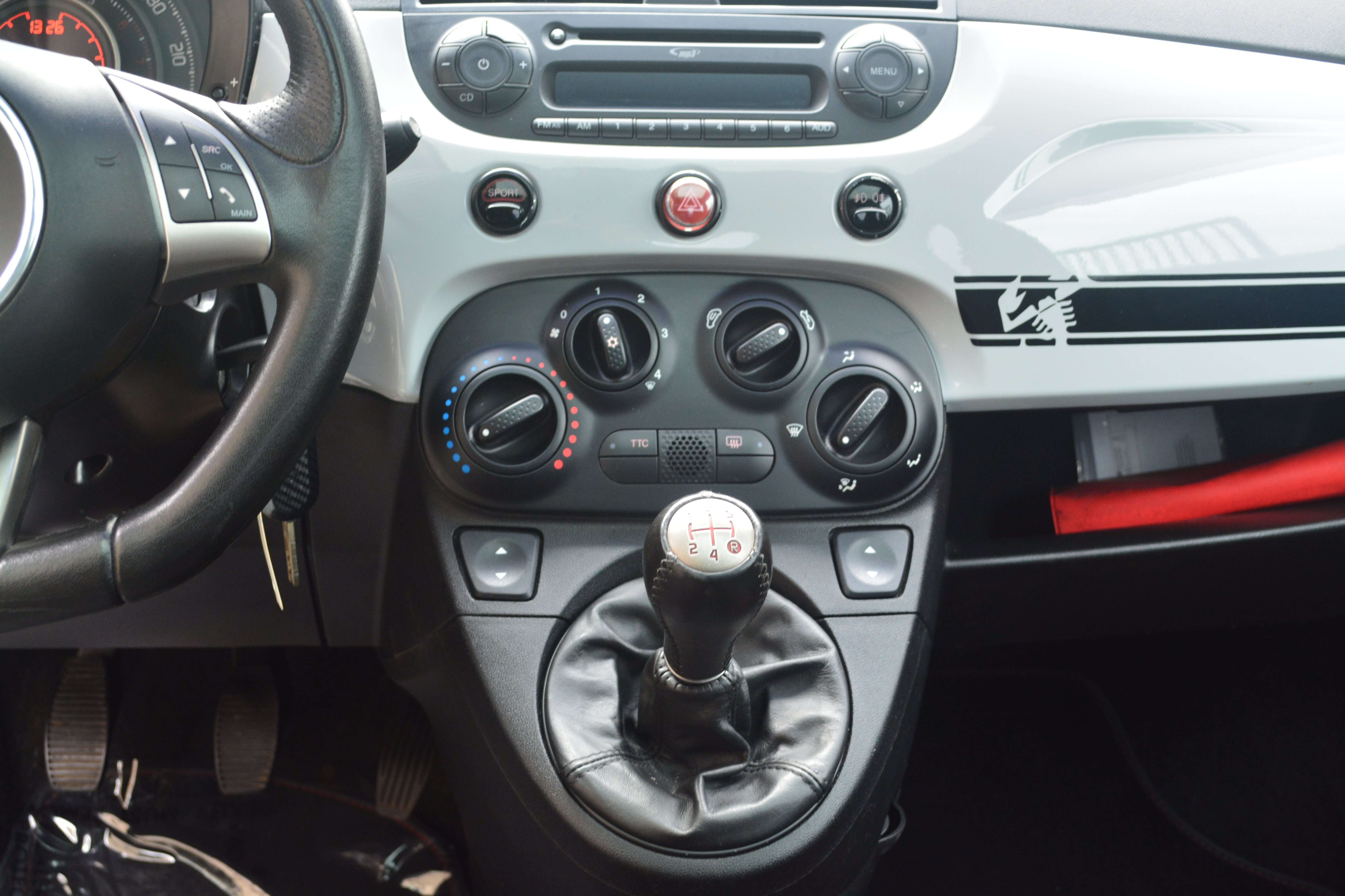 Fiat 595 Abarth 1.4 l /SPORTUITLAAT / RECARO SEATS / PANO / TOPST.