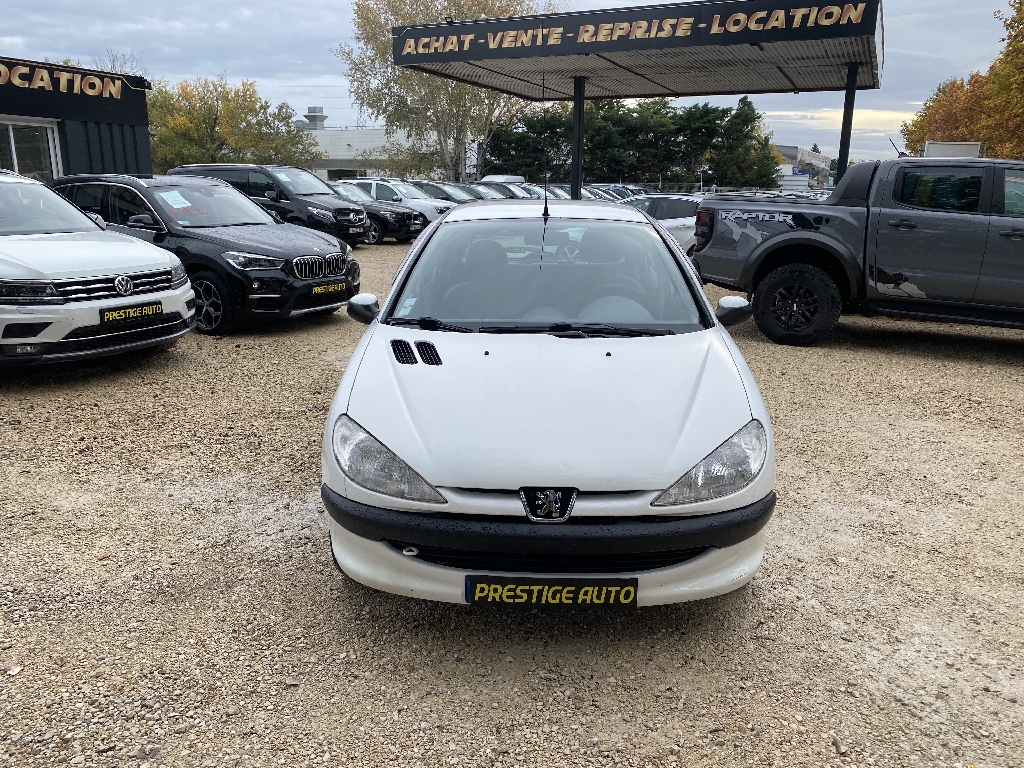 Peugeot 206 1.1i XR Présence