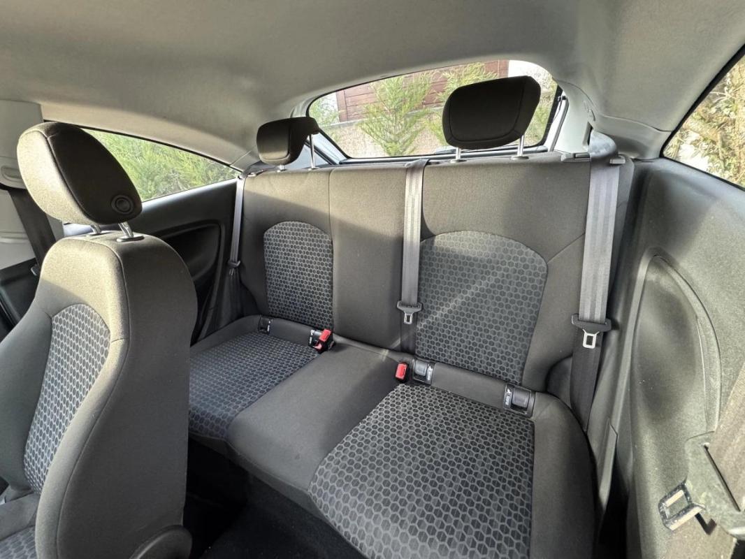 Opel Corsa 1.2 70 EDITION