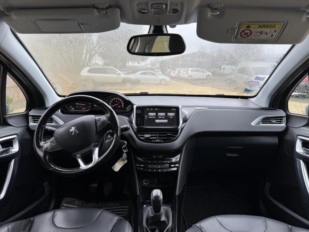 Peugeot 2008 1.2 110ch Féline Titane
