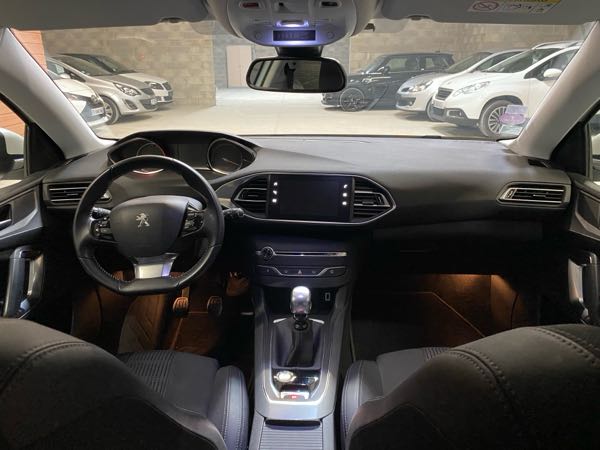 Peugeot 308 III 1.2 PURETECH 130 S&amp;S ALLURE