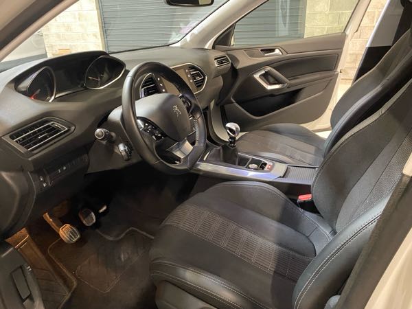 Peugeot 308 III 1.2 PURETECH 130 S&amp;S ALLURE