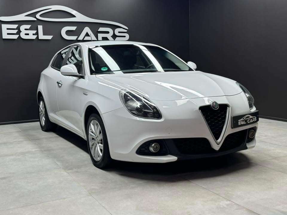 Alfa Romeo Giulietta Giulietta 1.6 JTDm **12 mois de garantie**