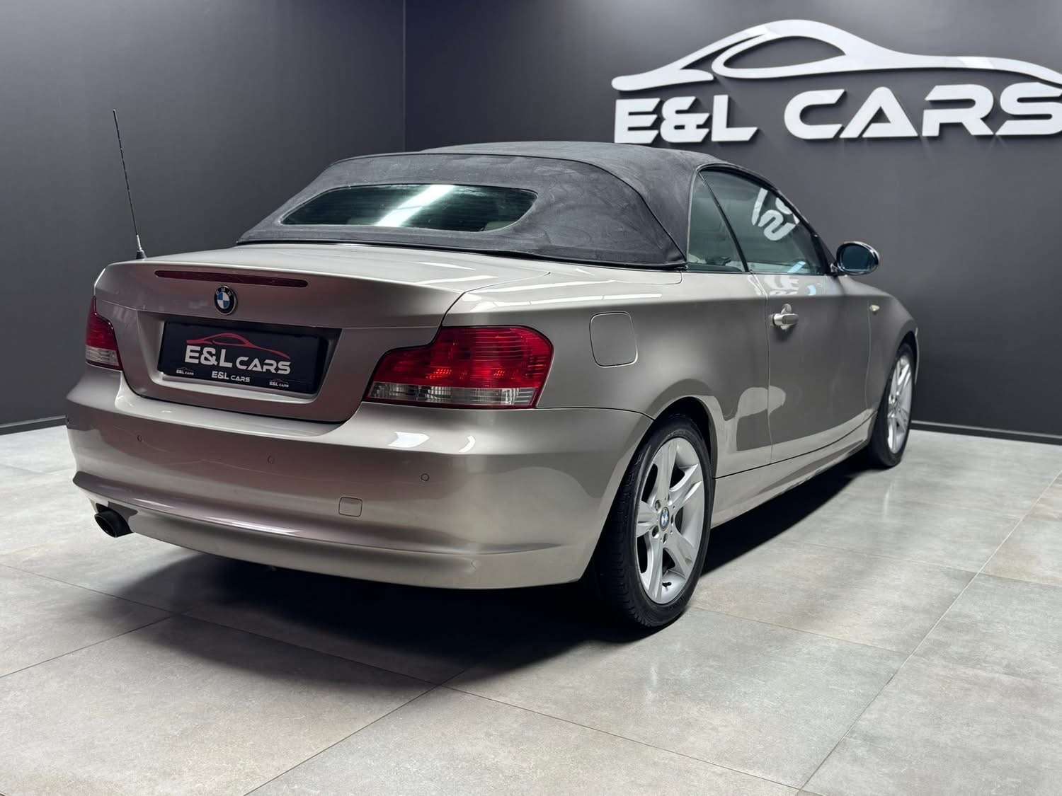 BMW 120 120i cabriolet **12 mois de garantie**