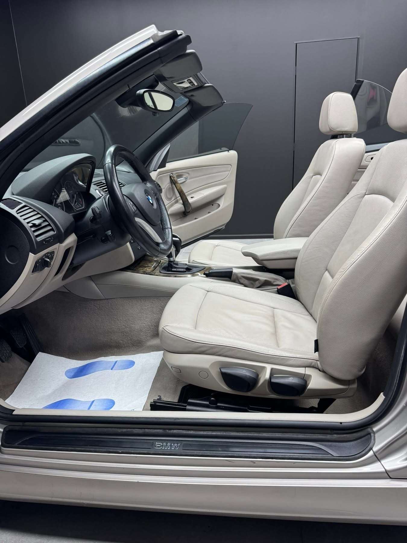 BMW 120 120i cabriolet **12 mois de garantie**