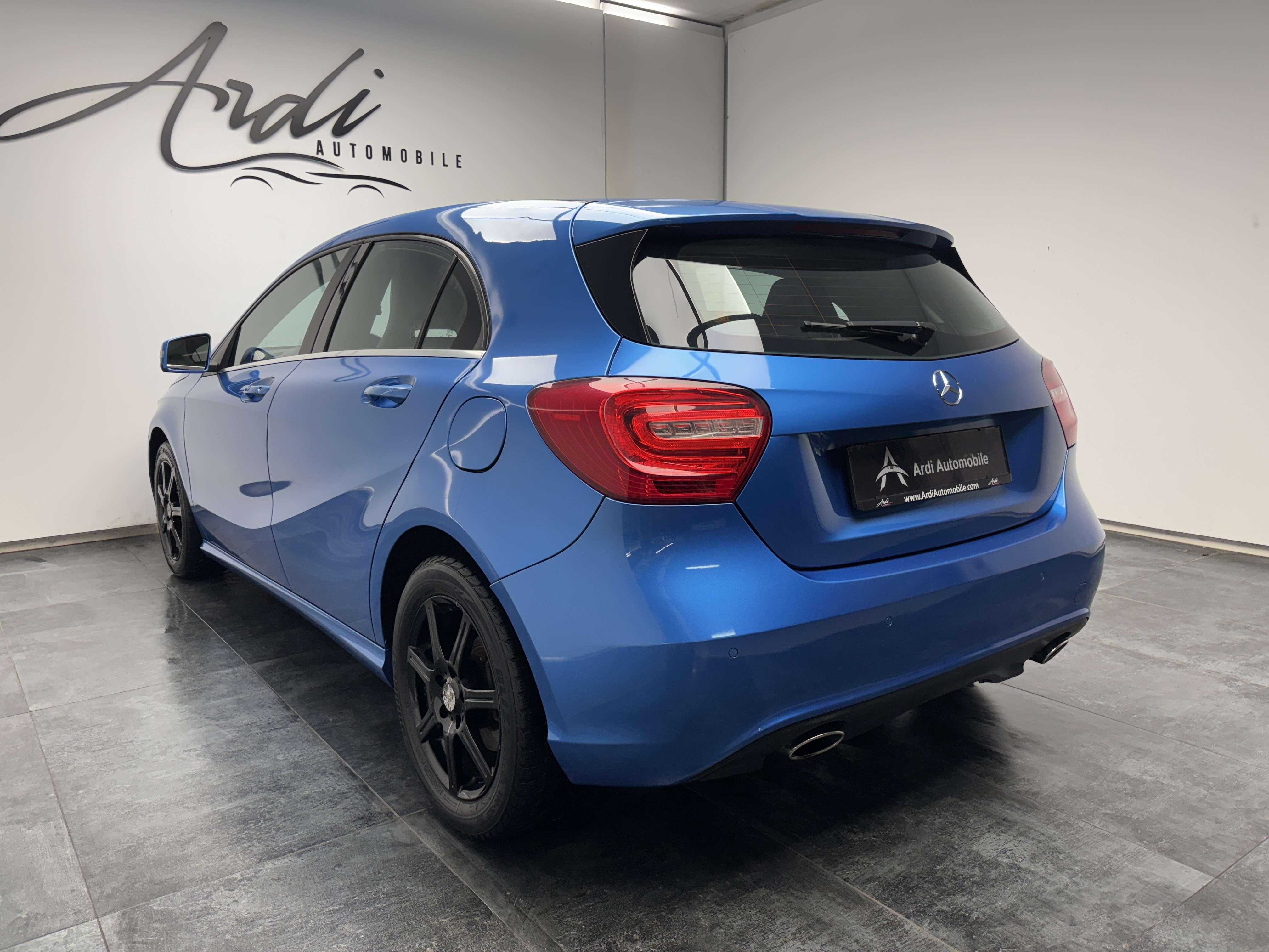 Mercedes-Benz A 180 CDI *PACK AMG*BLUETOOTH*CAPTEUR*CRUISE CONTROL*