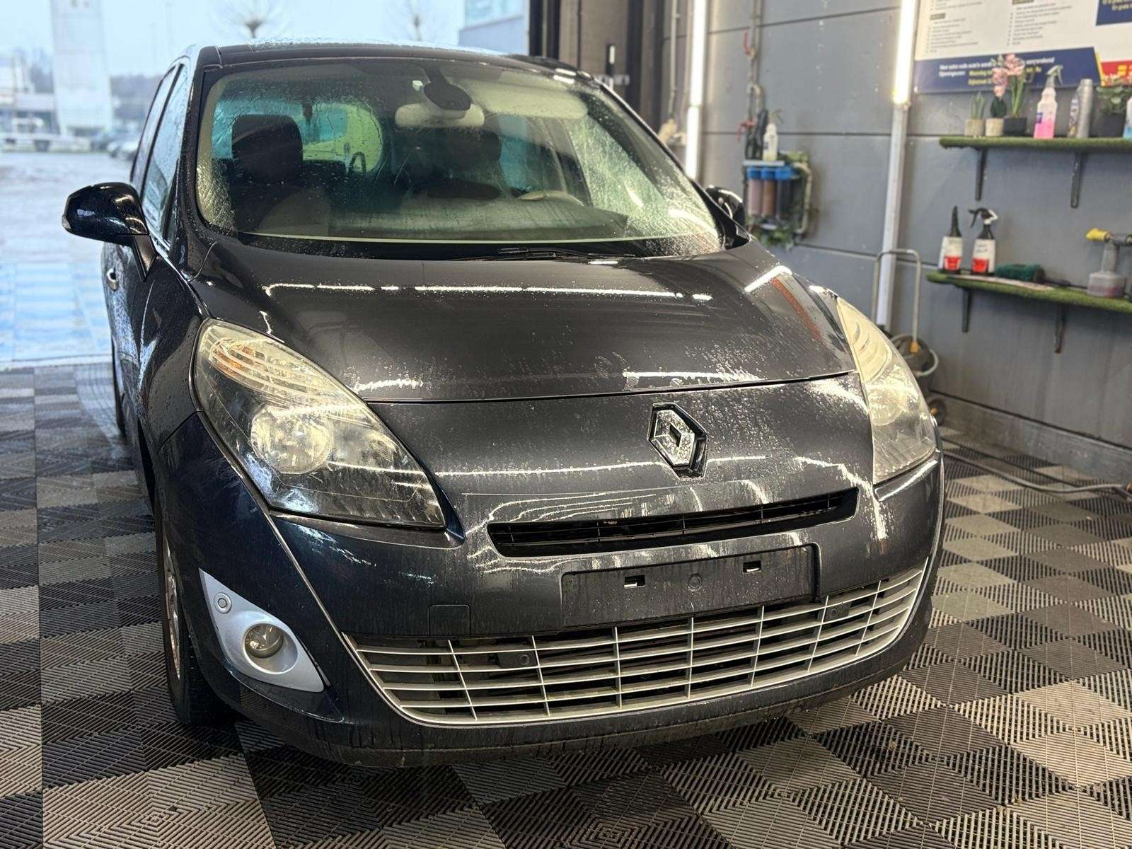 Renault Grand Scenic 1.5 dCi AUTOMATIQUE bj. 2011 5pl. Euro 5 Pano. Dak