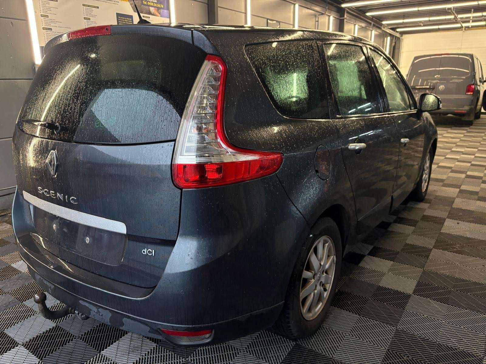 Renault Grand Scenic 1.5 dCi AUTOMATIQUE bj. 2011 5pl. Euro 5 Pano. Dak