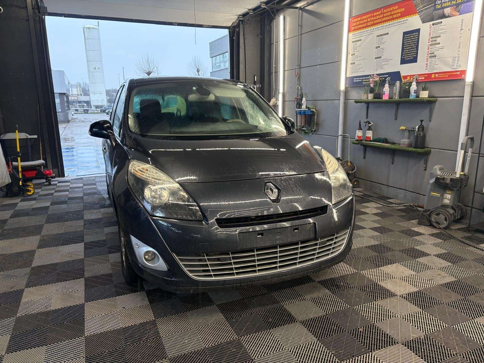 Renault Grand Scenic 1.5 dCi AUTOMATIQUE bj. 2011 5pl. Euro 5 Pano. Dak