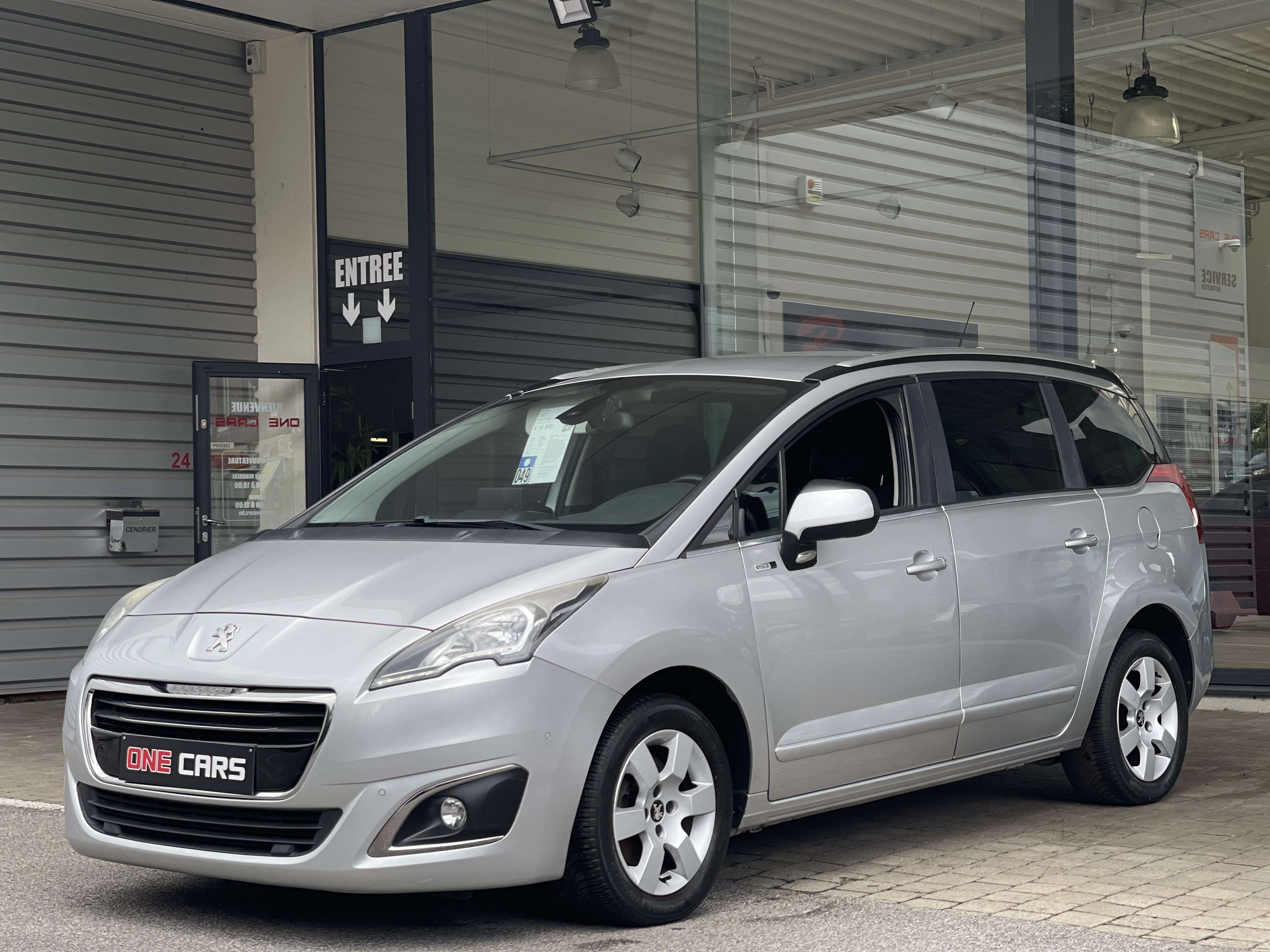 Peugeot 5008 1.6HDi 7PLACES (EURO6) GPS-CLIM-PDC-GAR 12MOIS