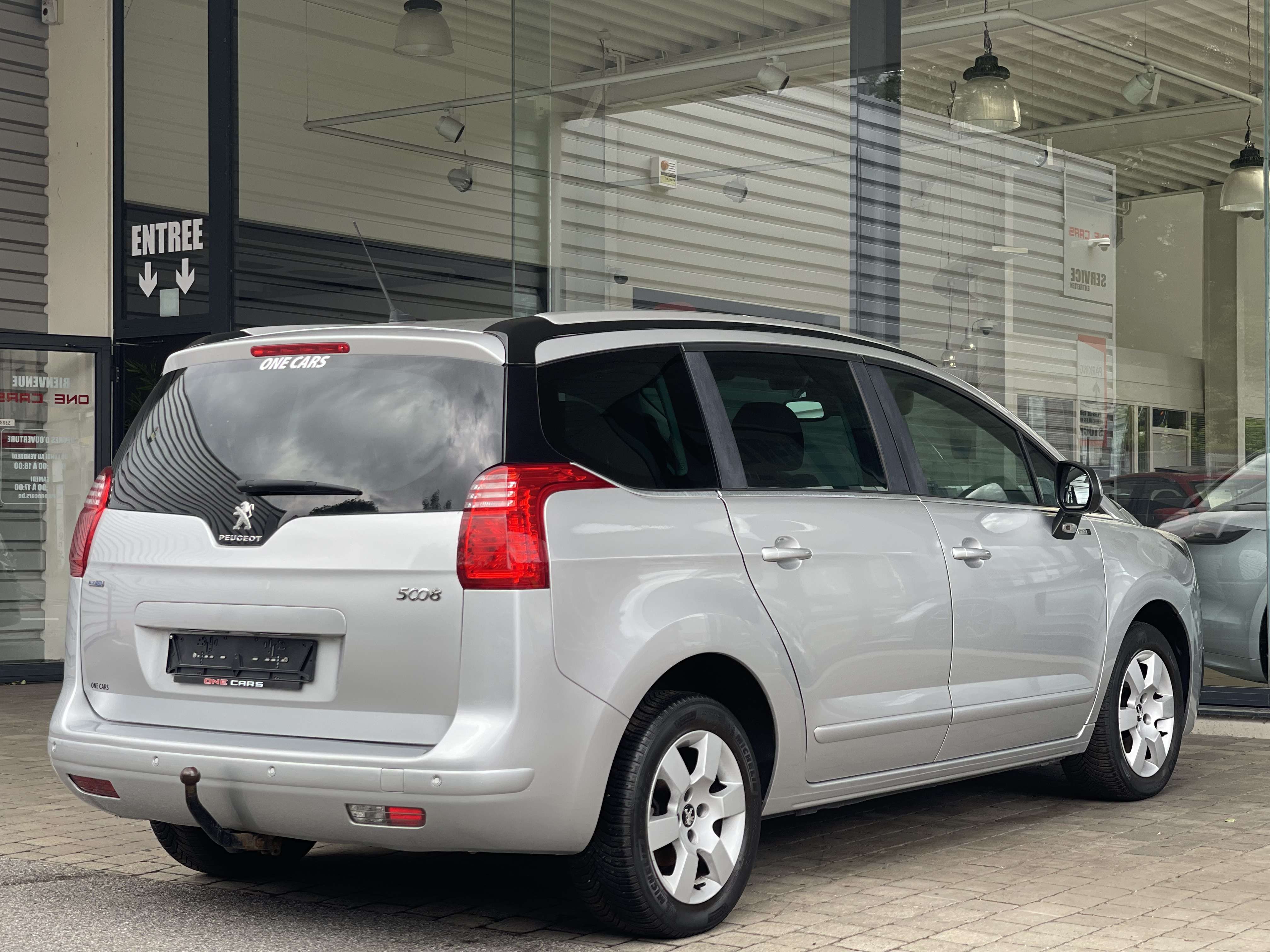 Peugeot 5008 1.6HDi 7PLACES (EURO6) GPS-CLIM-PDC-GAR 12MOIS