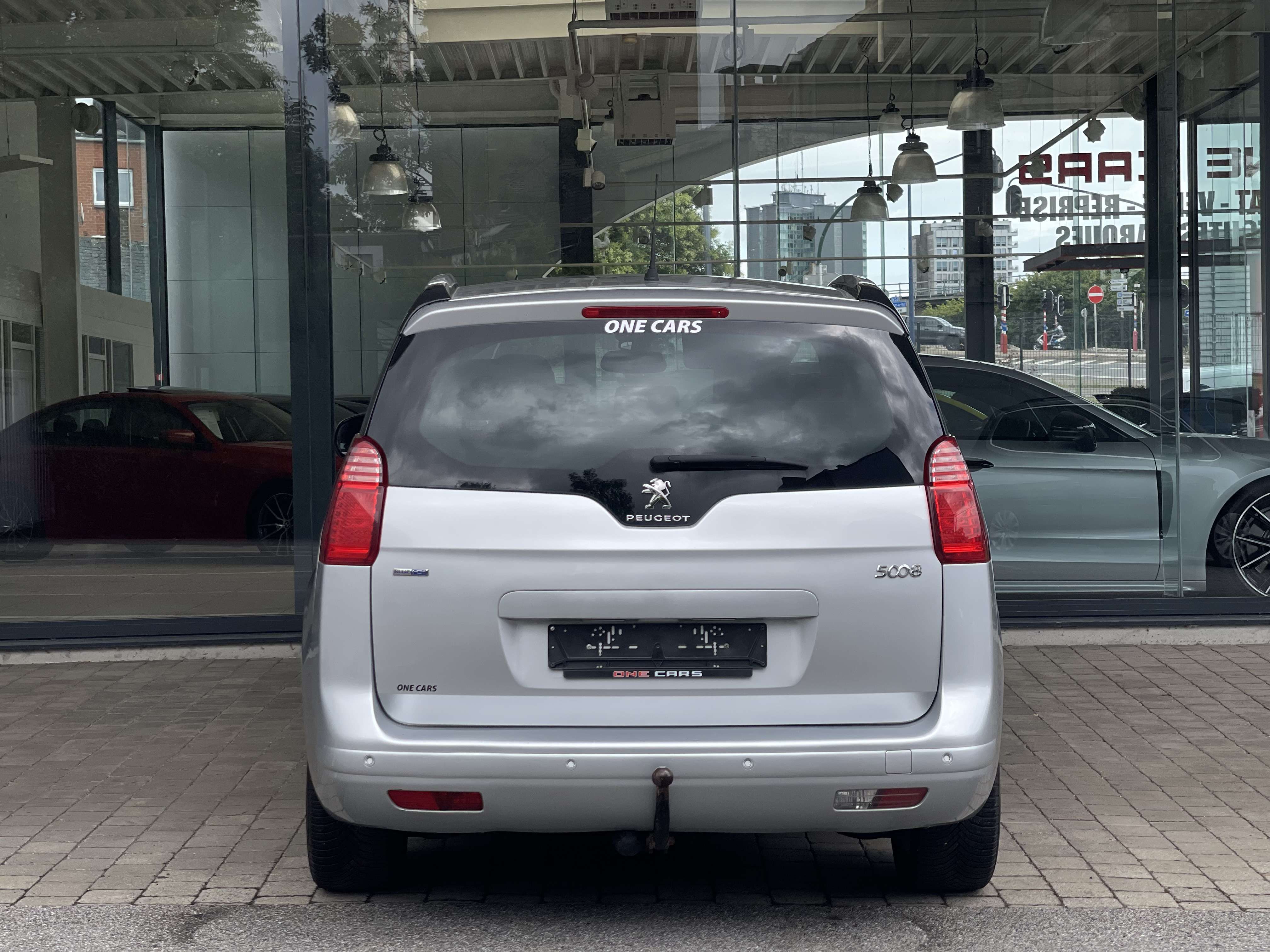 Peugeot 5008 1.6HDi 7PLACES (EURO6) GPS-CLIM-PDC-GAR 12MOIS