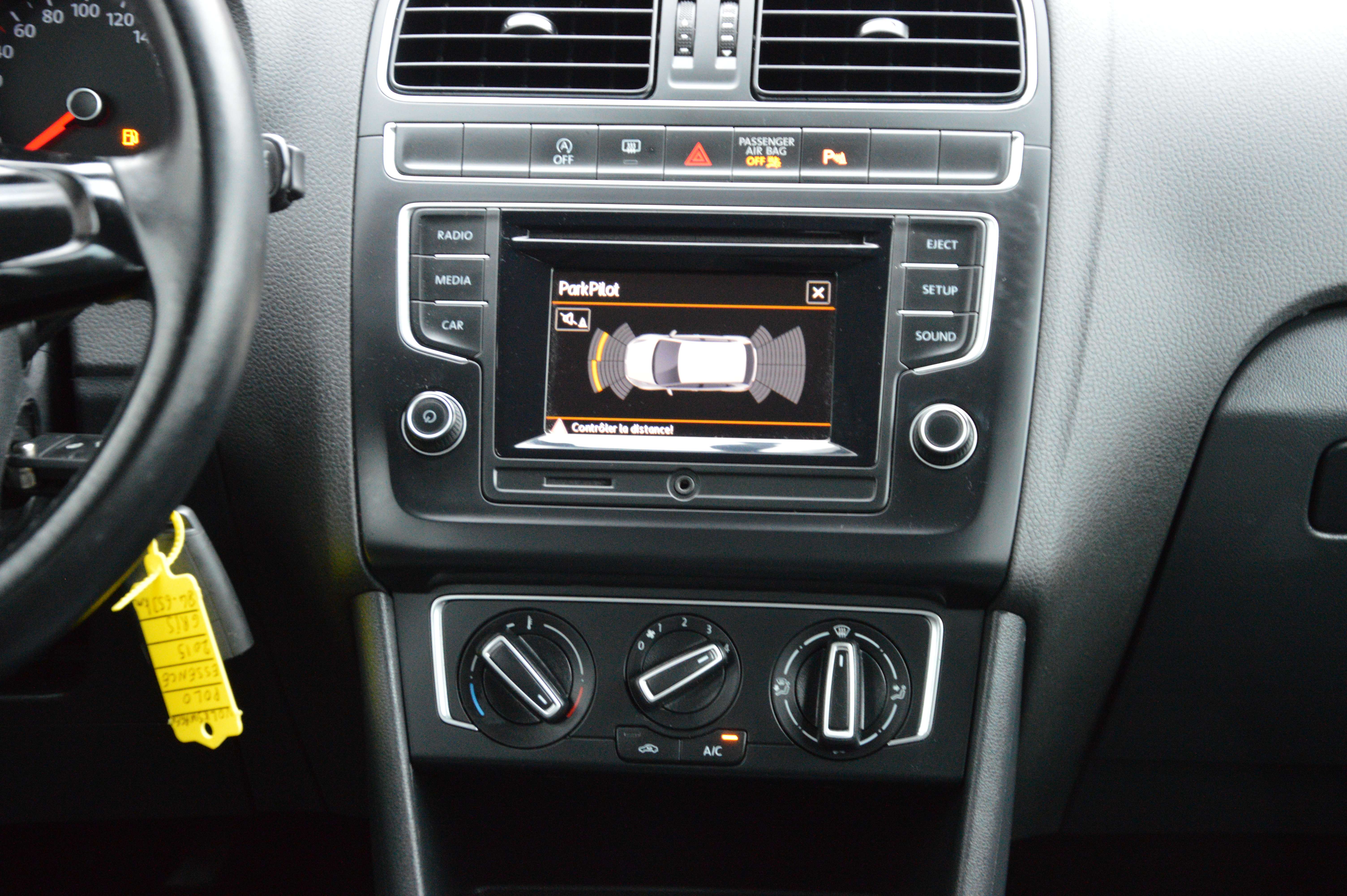 Volkswagen Polo 1.0i Trendline SENS AV/AR CLIM CRUIS 84.654KM