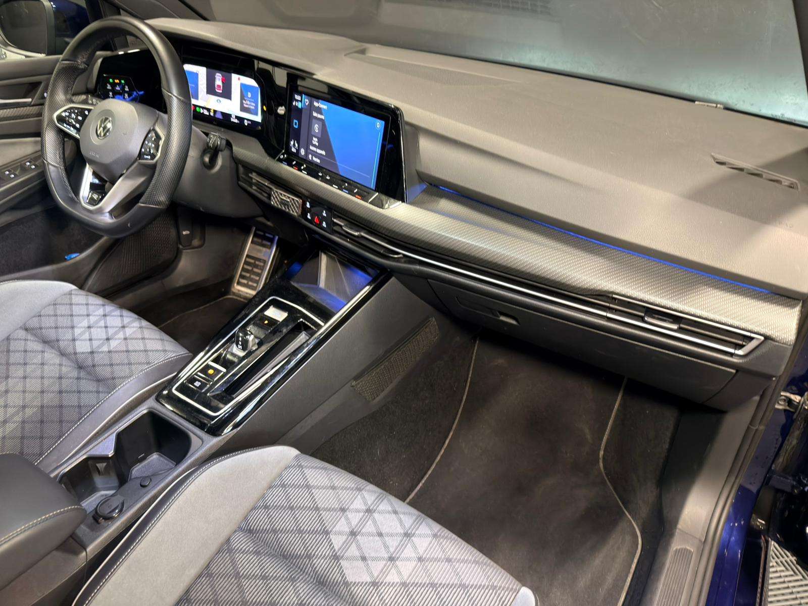 Volkswagen Golf Variant SW 2.0 SCR TDi R-Line Business Premium DSG — Toit pano — HUD — CarPlay
