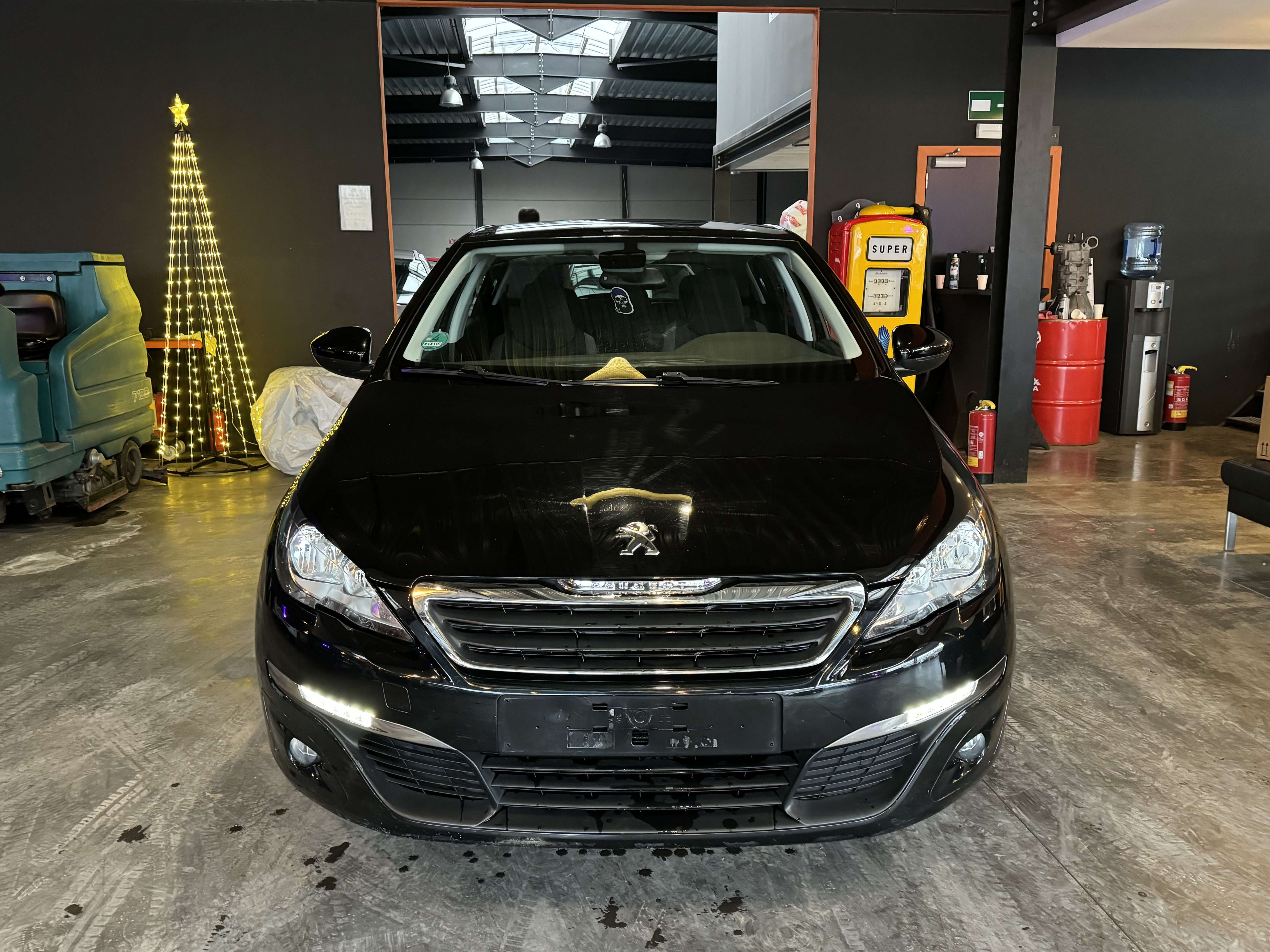 Peugeot 308 1.2 FULL BLACK - A/C - MEDIA/TEL - NAVI - CAM