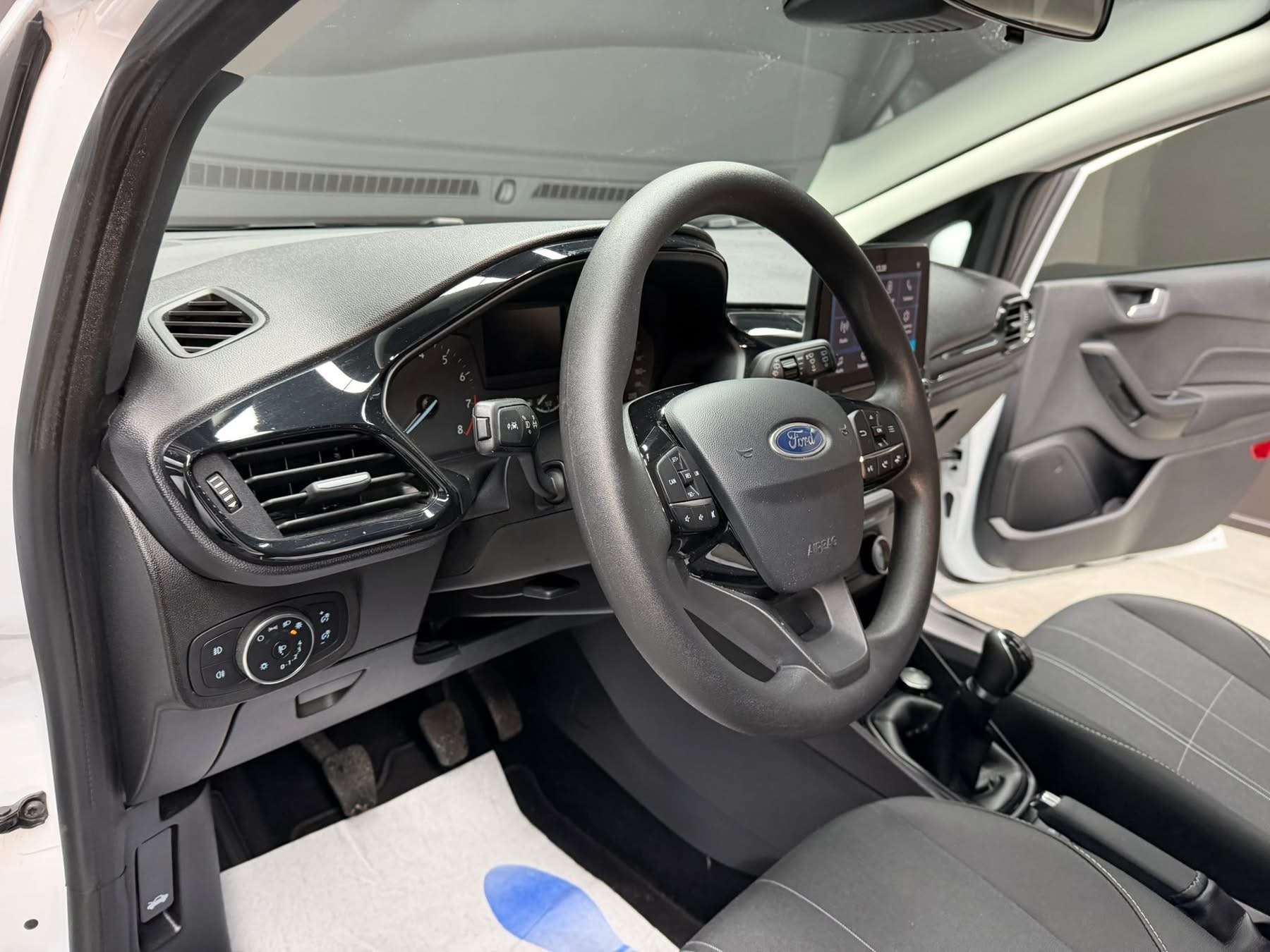 Ford Fiesta Fiesta 1.1i **12 mois de garantie**