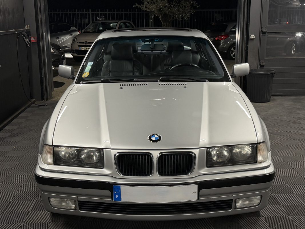 Bmw Serie 3 E36 COUPE 328 i 2.8 193 Cv BOITE AUTO CUIR TOIT OUVRANT ORIGINE FRANCE - Garantie 1 an