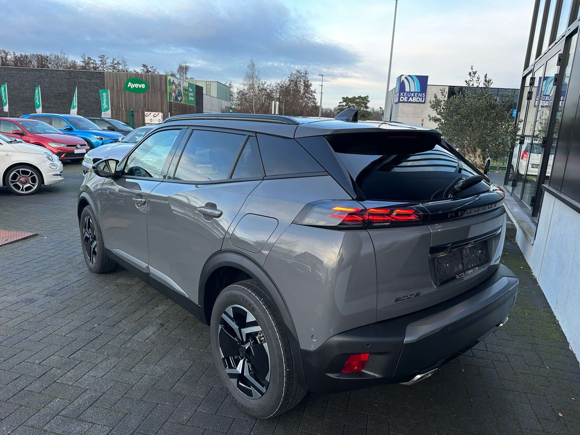 Peugeot 2008 12i 145 Pk Allure HYBRIDE !! Model 2026 5000km