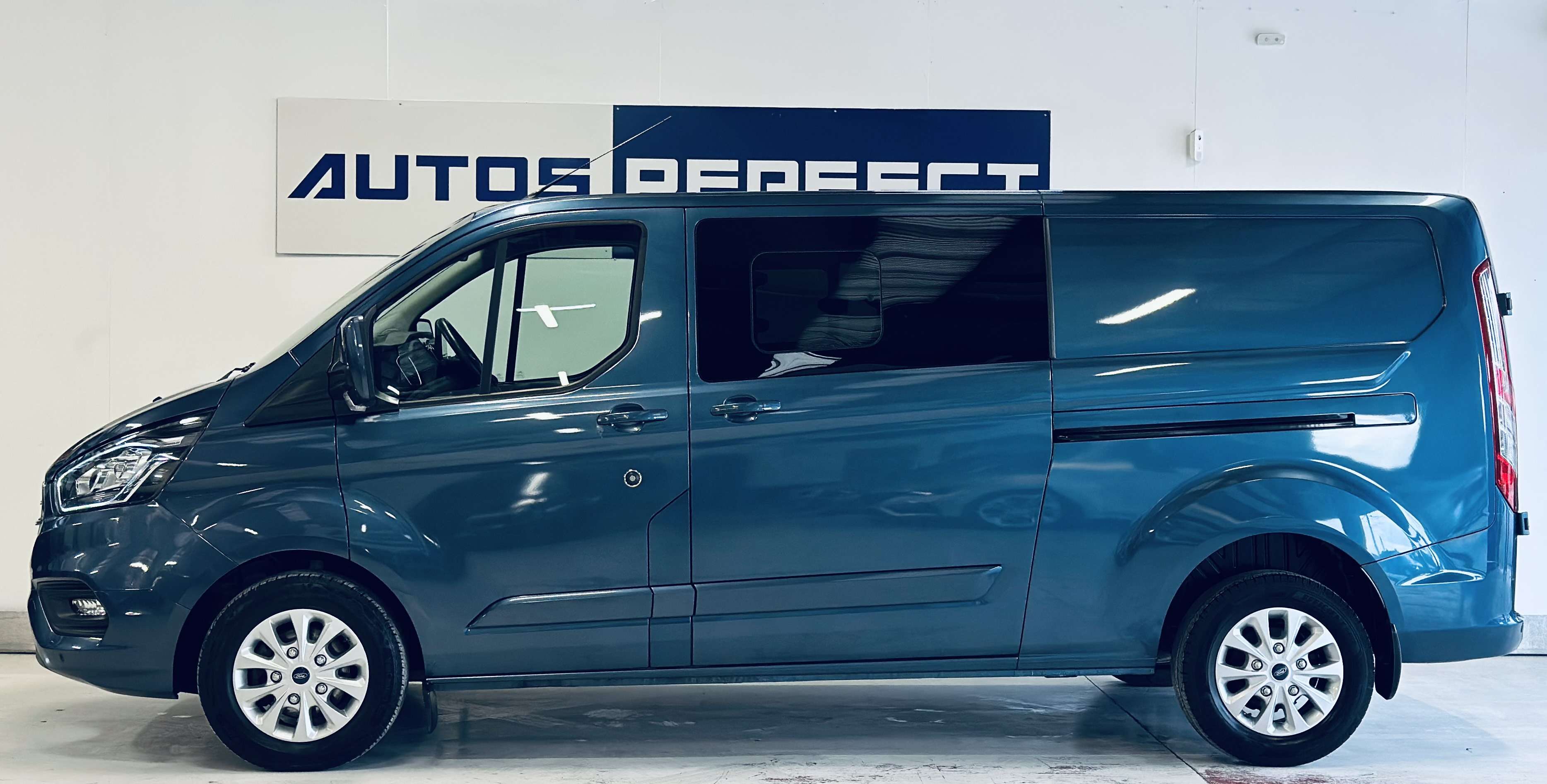 Ford Transit Custom 2.0 TDCi 131cv 6 PLACES DOUBLE PORTES COULISSANTES