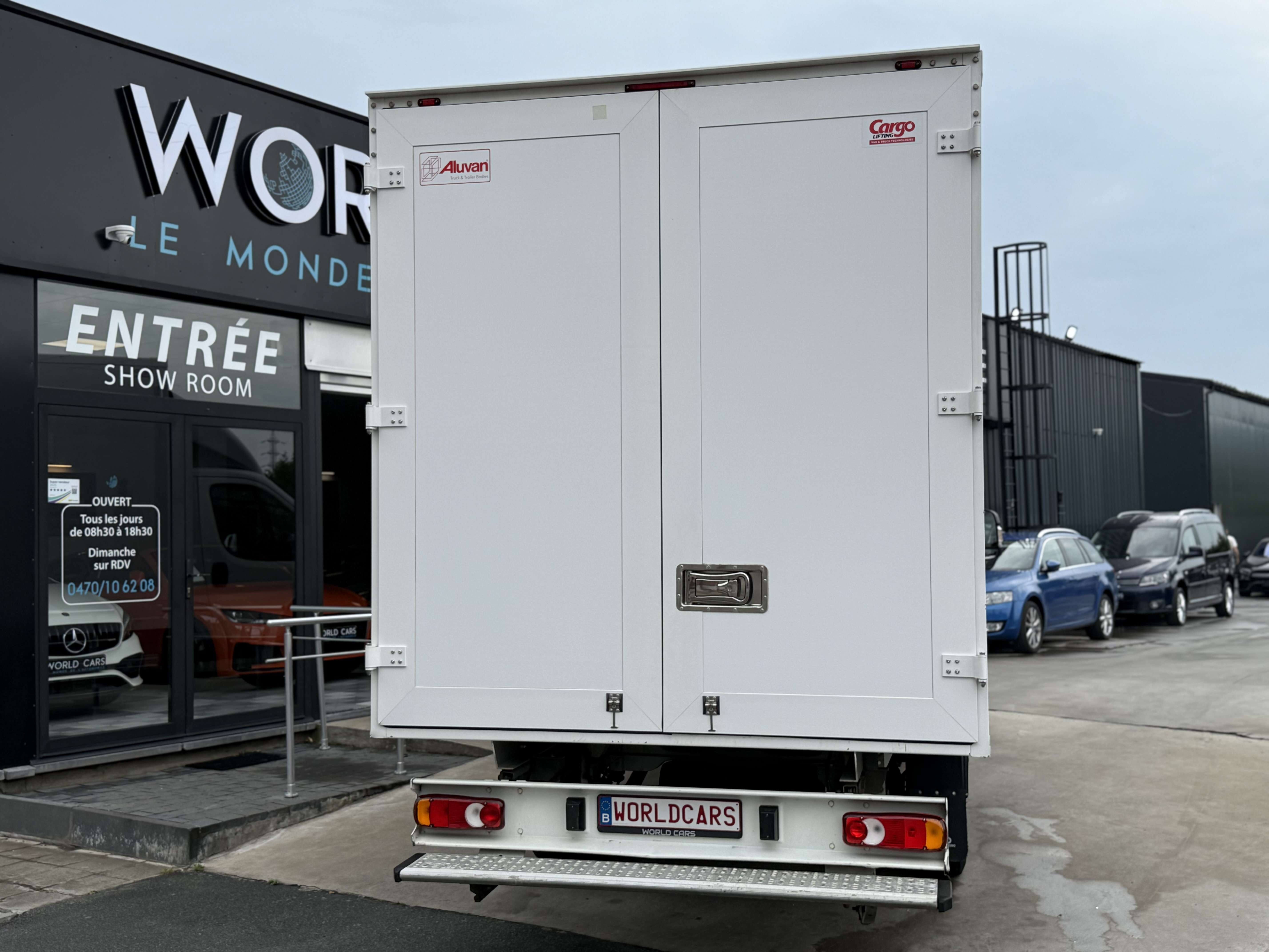 Peugeot Boxer 2.2D 165CV CARGO 21M3 TVAC*BTWIN NAVIGATION AIRCO