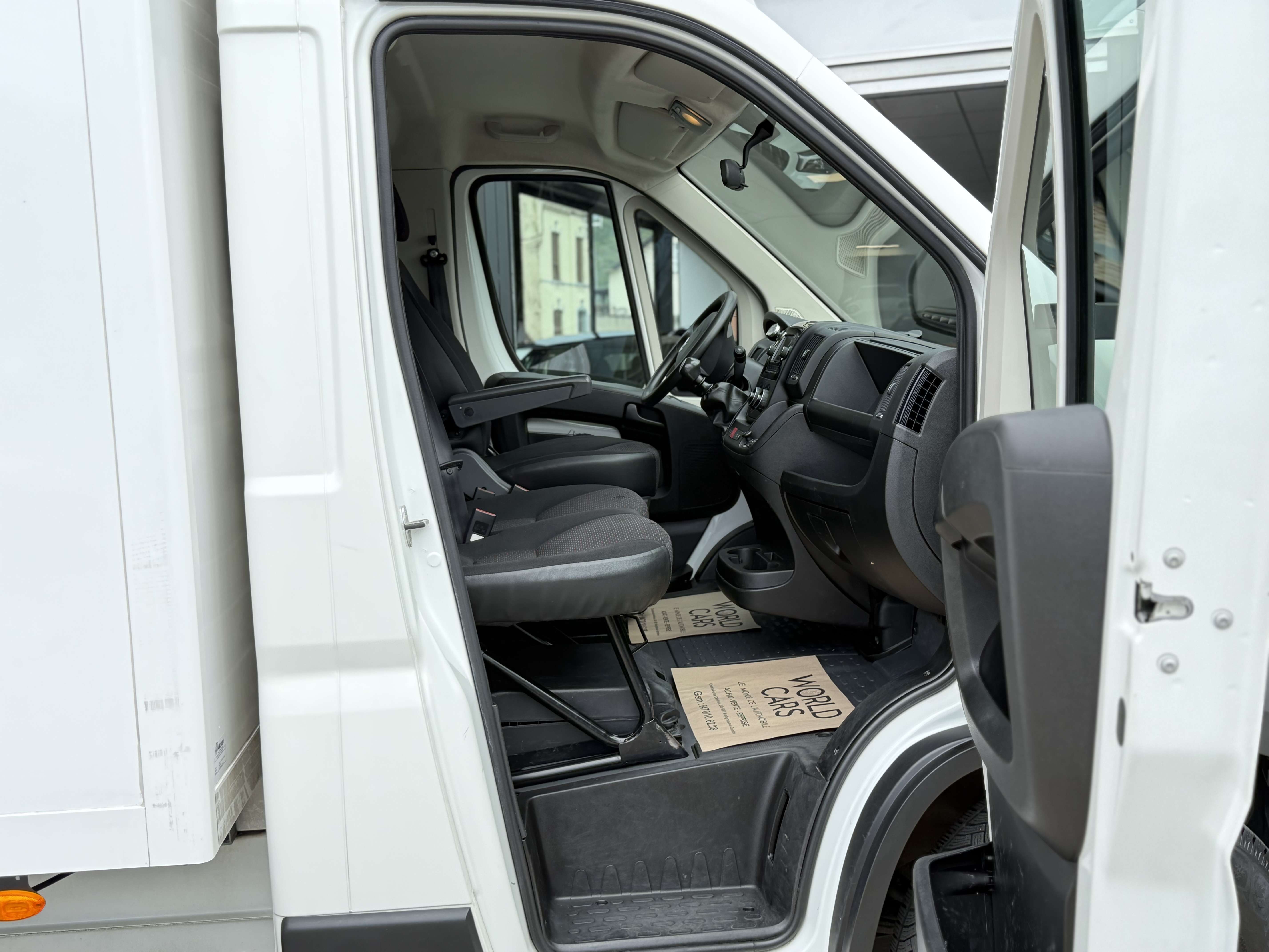 Citroen Jumper 2.2D 165CV CARGO 21M3 TVAC*BTWIN NAVIGATION AIRCO
