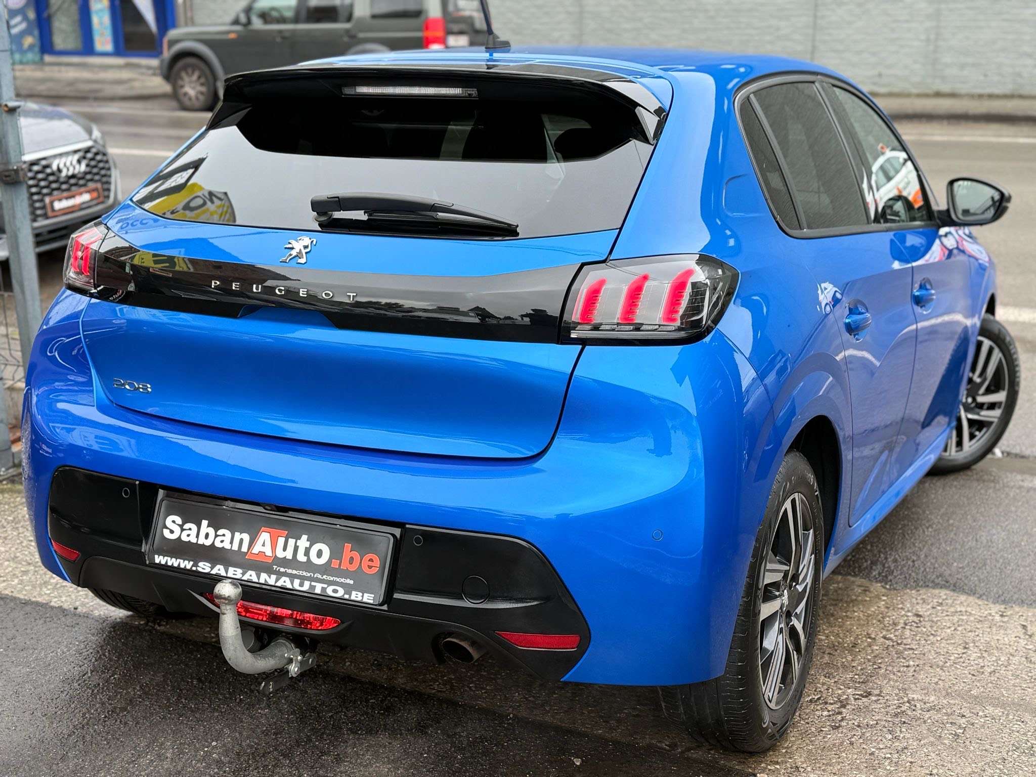 Peugeot 208 208 1.5 BlueHDi GT ° FULL LED ° CARPLAY ° CLIM °