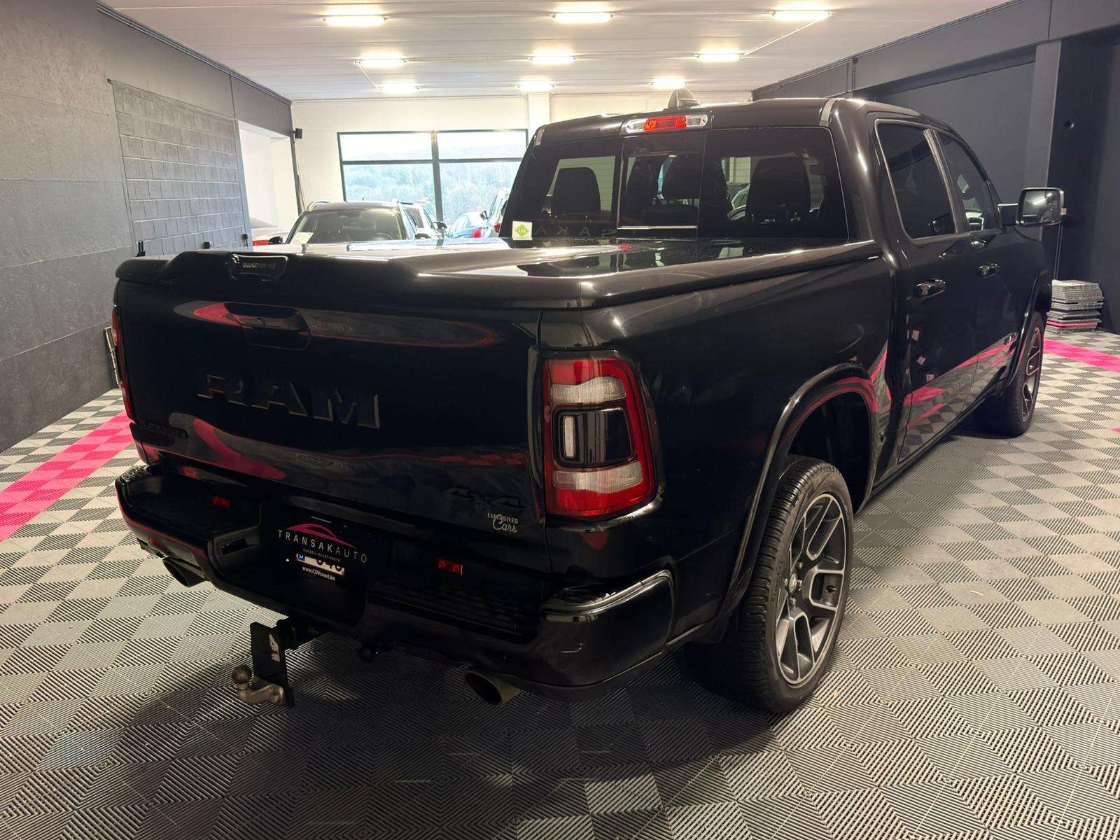 Dodge RAM 1500 Laramie V8 — Caméra 360 — Toit pano — LPG — Attelage