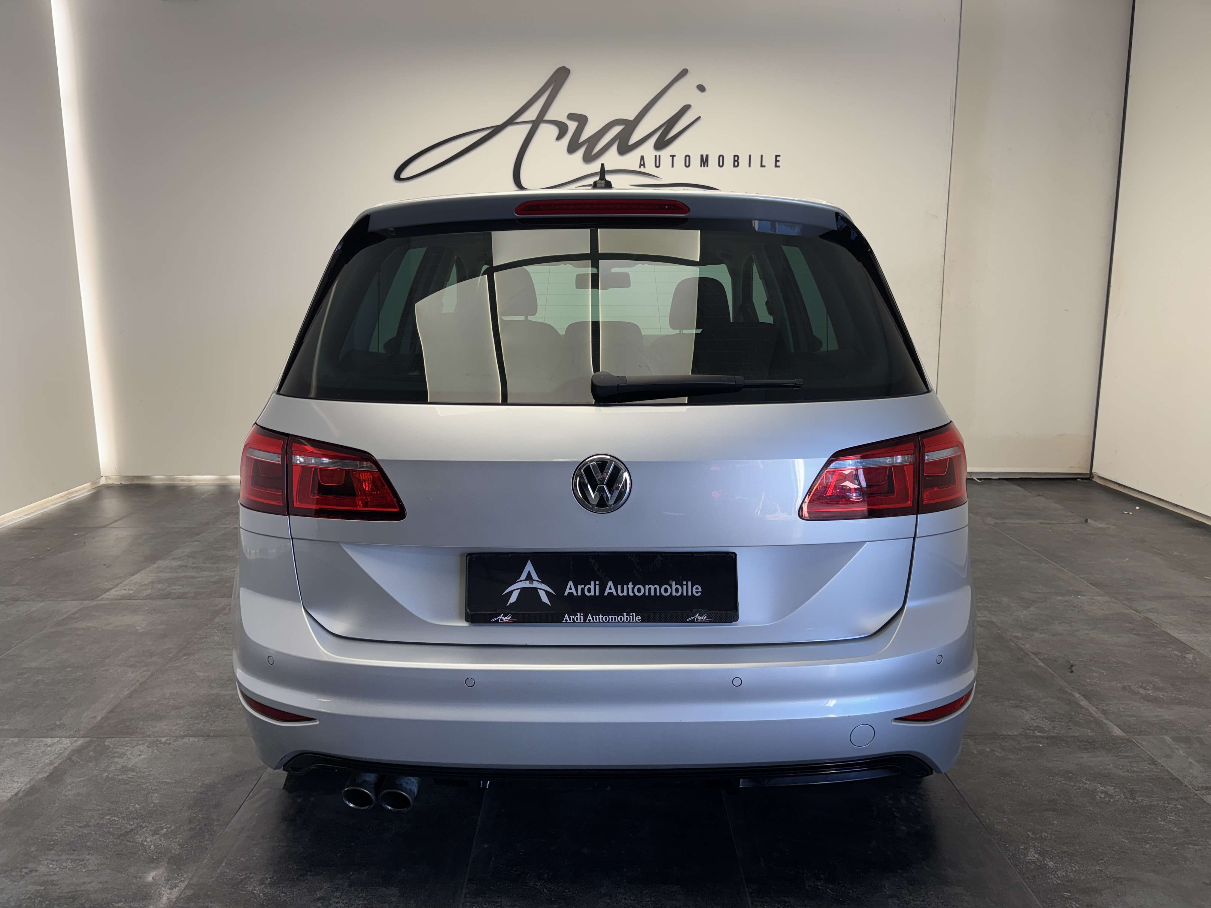 Volkswagen Golf Sportsvan 1.4 TSI *R Line*FRONT ASSIST*1ER PROPRIO*GARANTIE*
