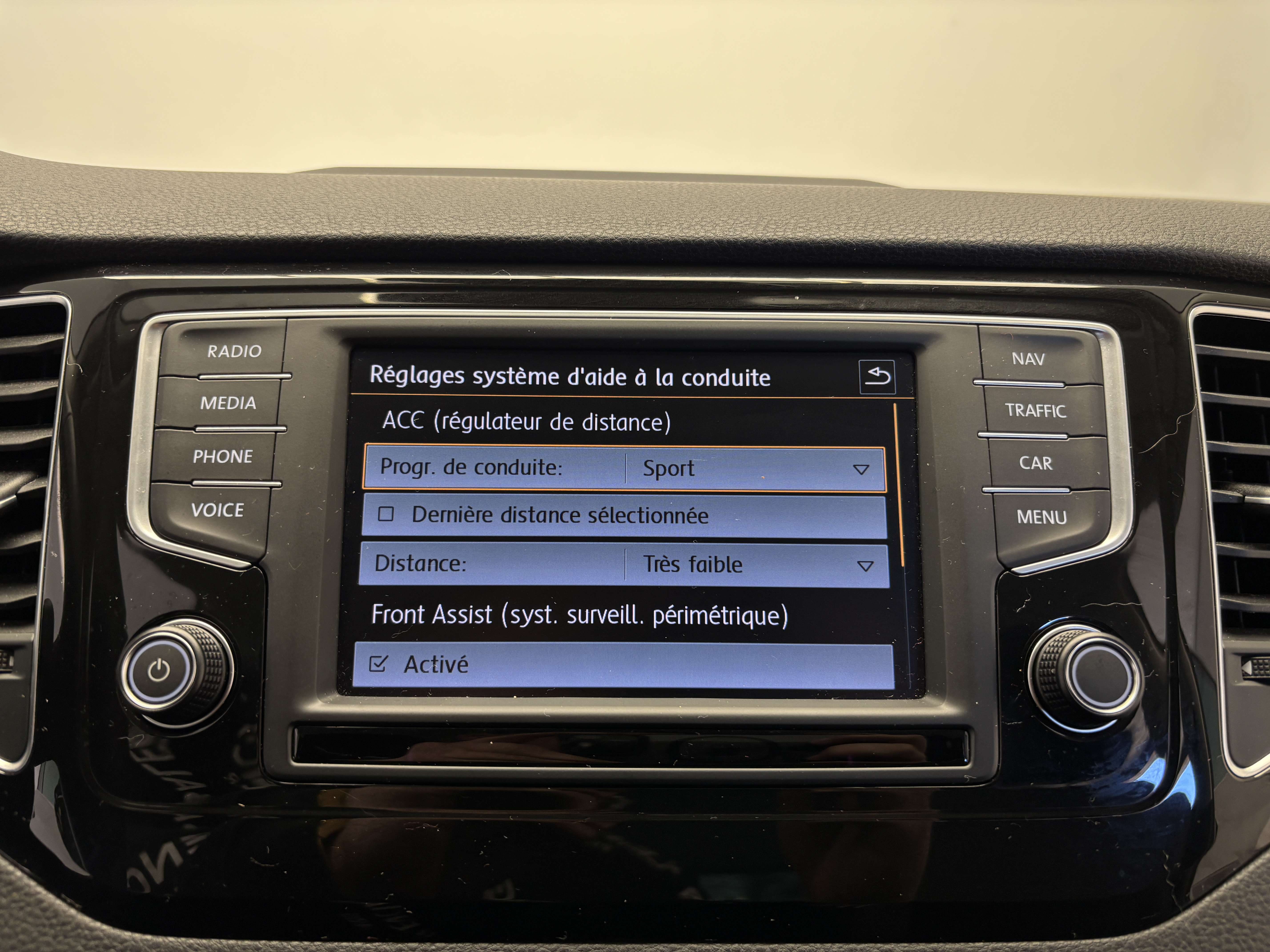 Volkswagen Golf Sportsvan 1.4 TSI *R Line*FRONT ASSIST*1ER PROPRIO*GARANTIE*