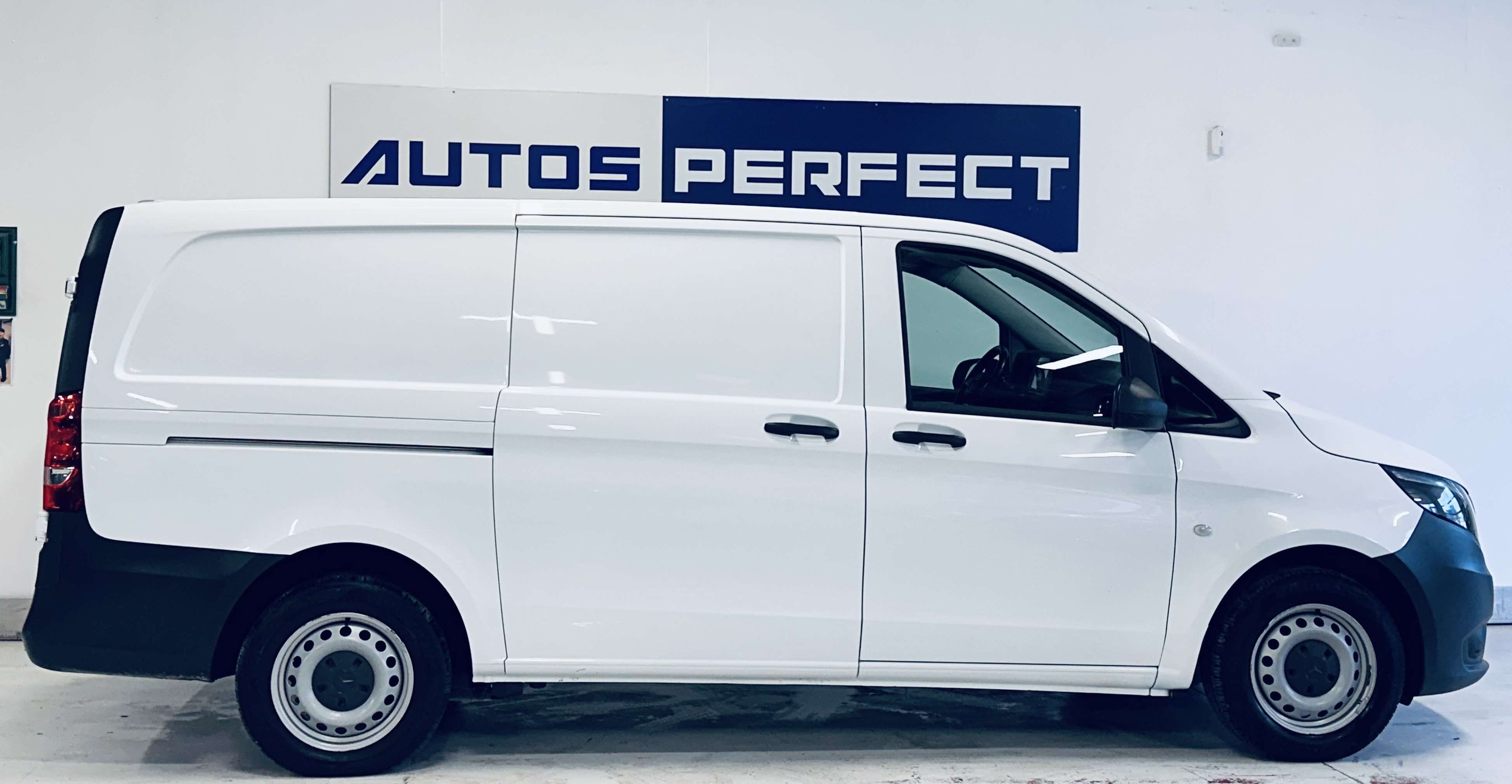 Mercedes-Benz Vito 2.0d 114cdi BOITE AUTO 3PLACES 136CV CARPLAY LIM