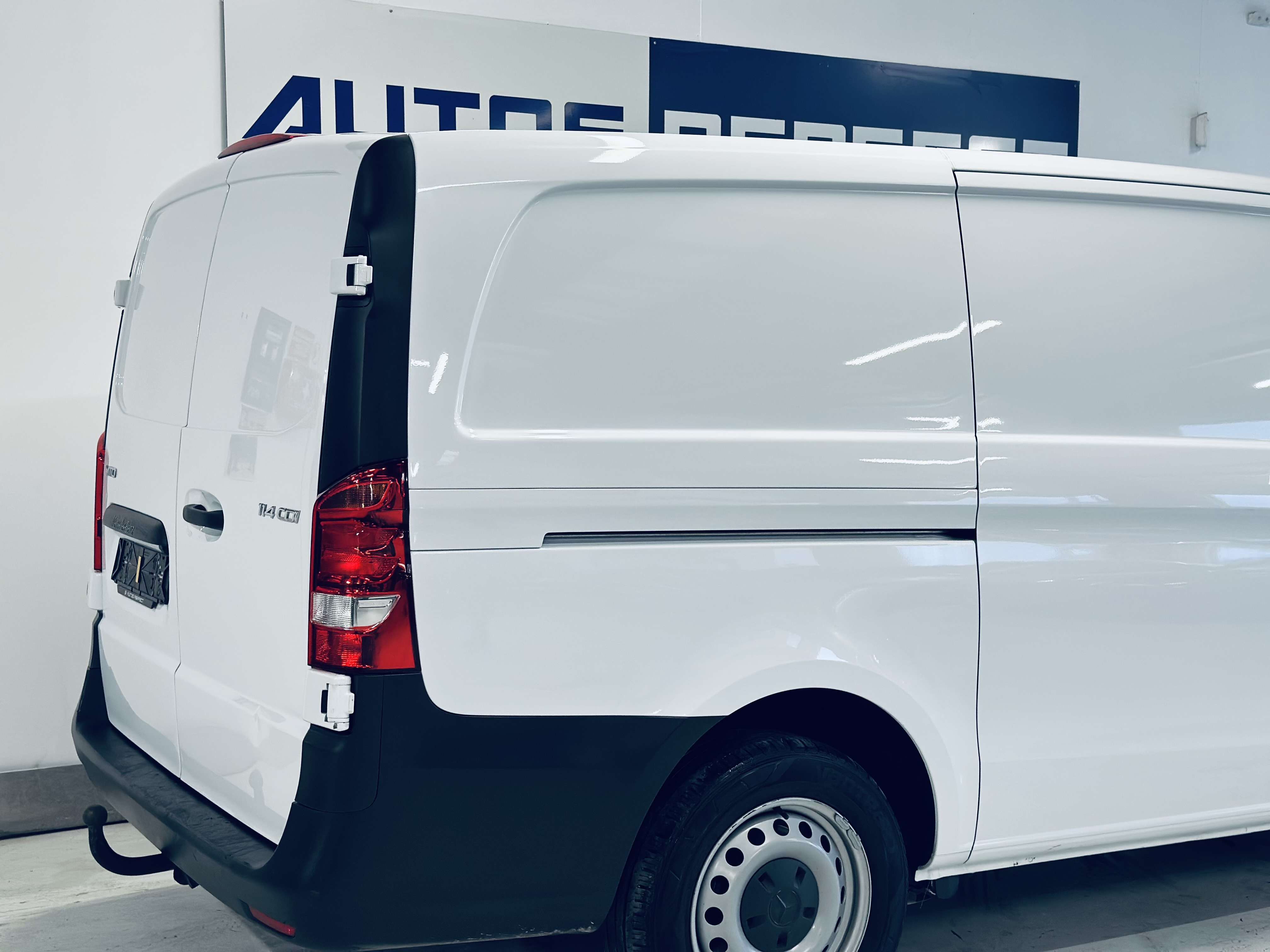 Mercedes-Benz Vito 2.0d 114cdi BOITE AUTO 3PLACES 136CV CARPLAY LIM
