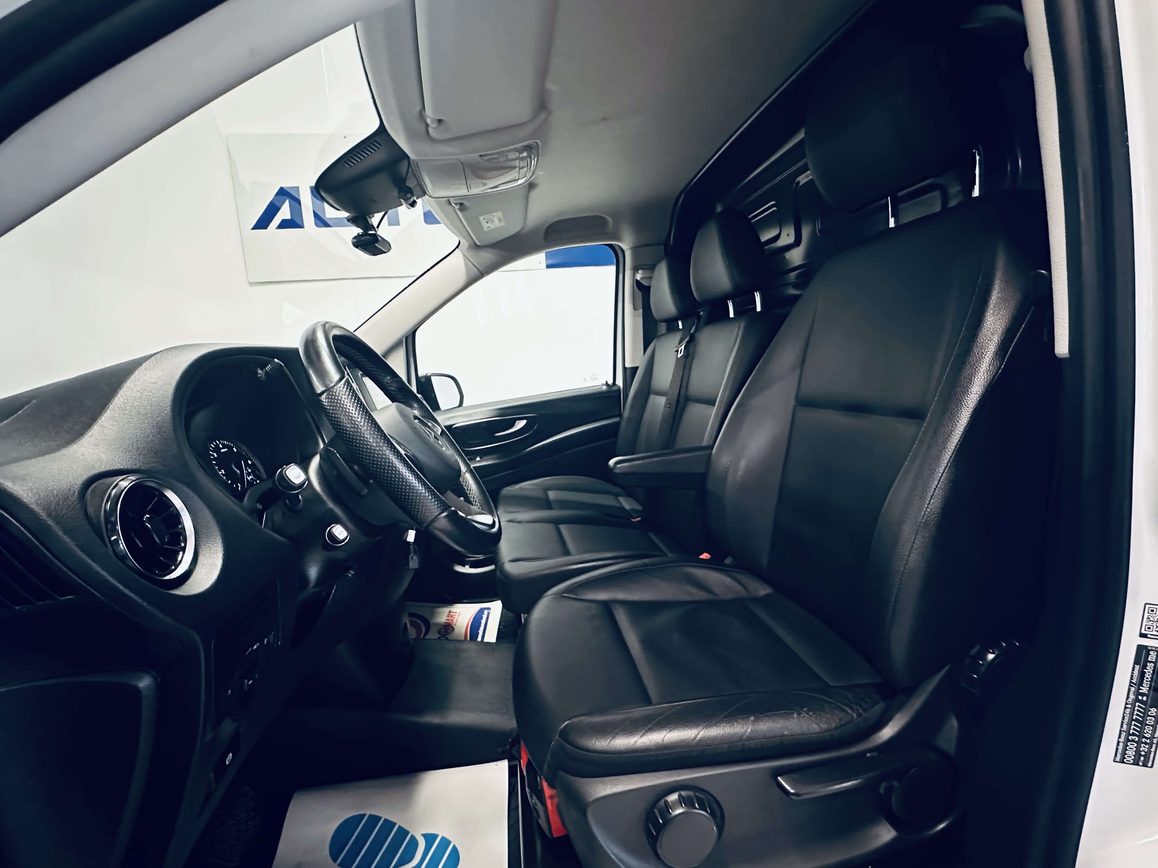 Mercedes-Benz Vito 2.0d 114cdi BOITE AUTO 3PLACES 136CV CARPLAY LIM