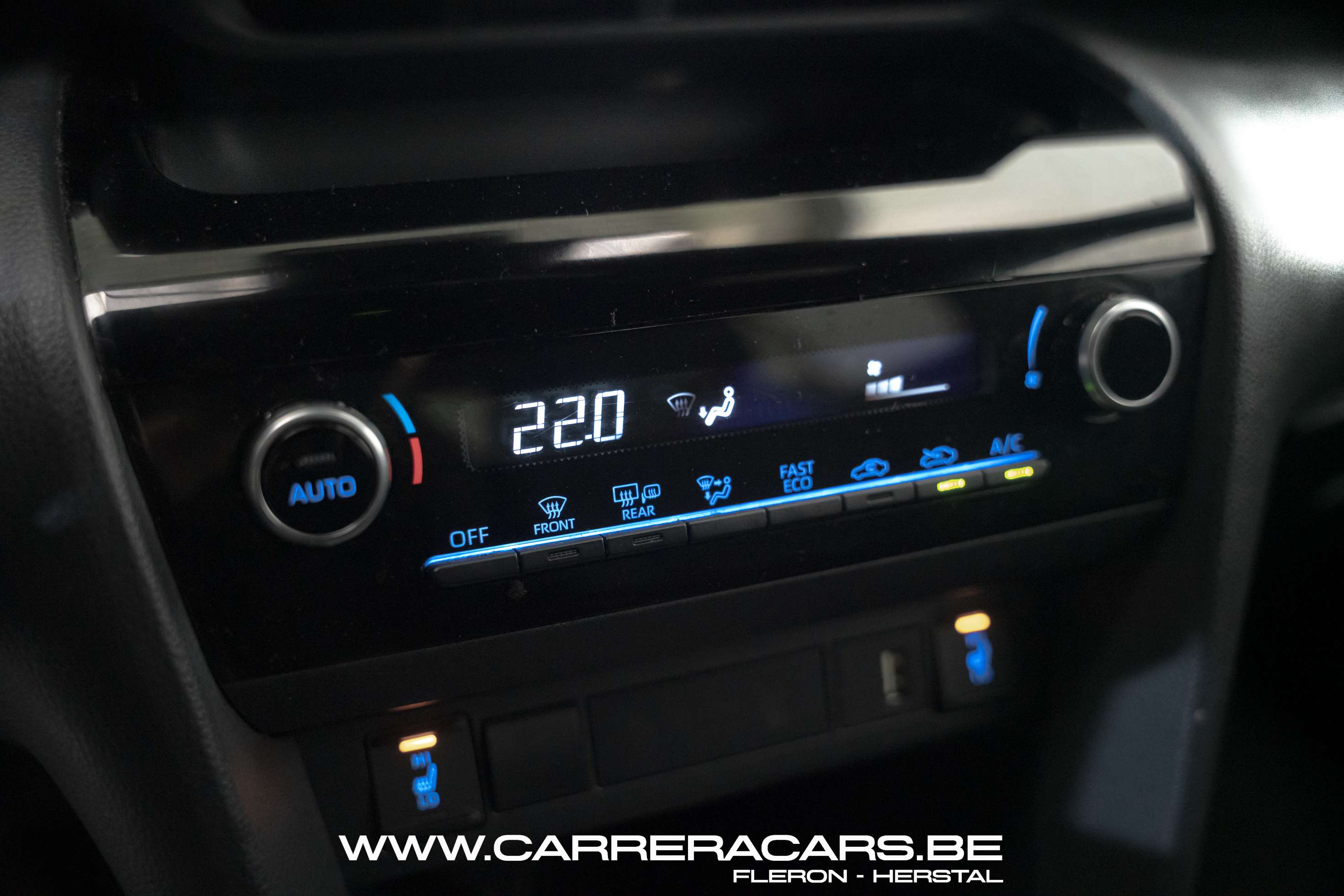 Toyota Yaris Cross Hybrid 1.5i VVT-i Elegant E-CVT 96 kW*|NAVI*CAMERA