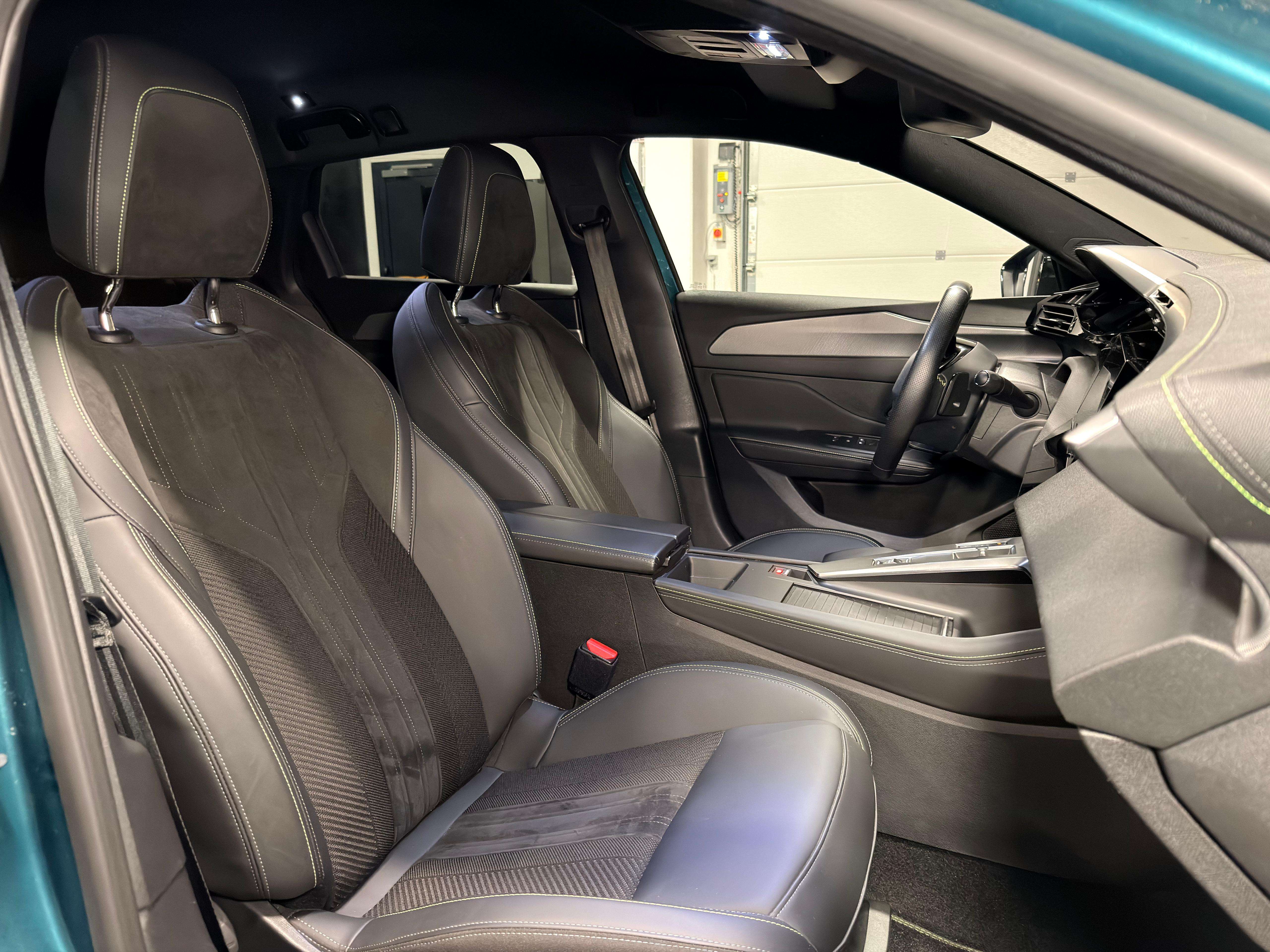 Peugeot 308 SW 1.5 BlueHDi GT S — Caméra 360 — Toit ouvrant — Sièges massants