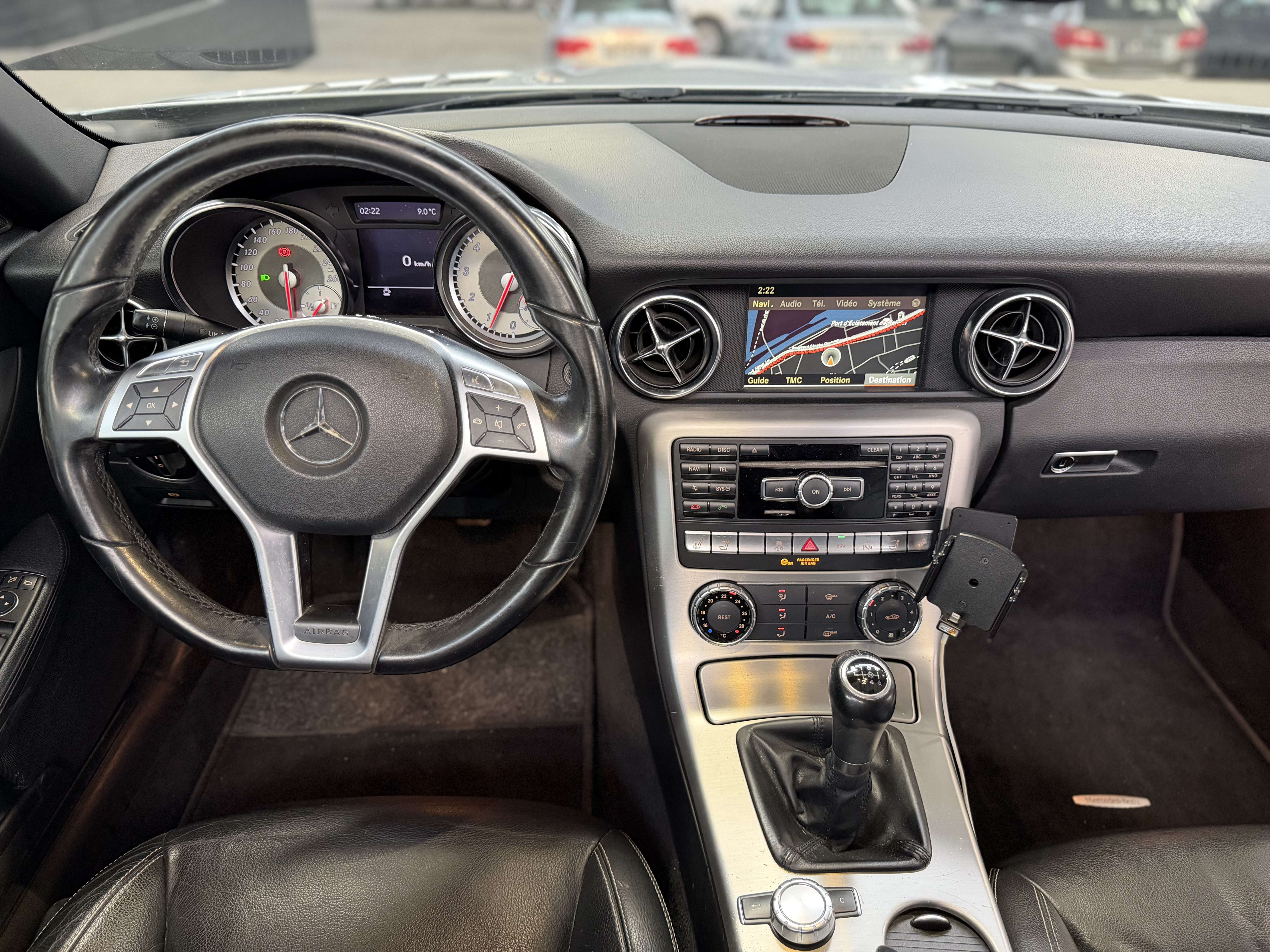 Mercedes-Benz SLK 200 i * TOIT PANO * GPS * CAMERA * SIEGE CH * RADAR