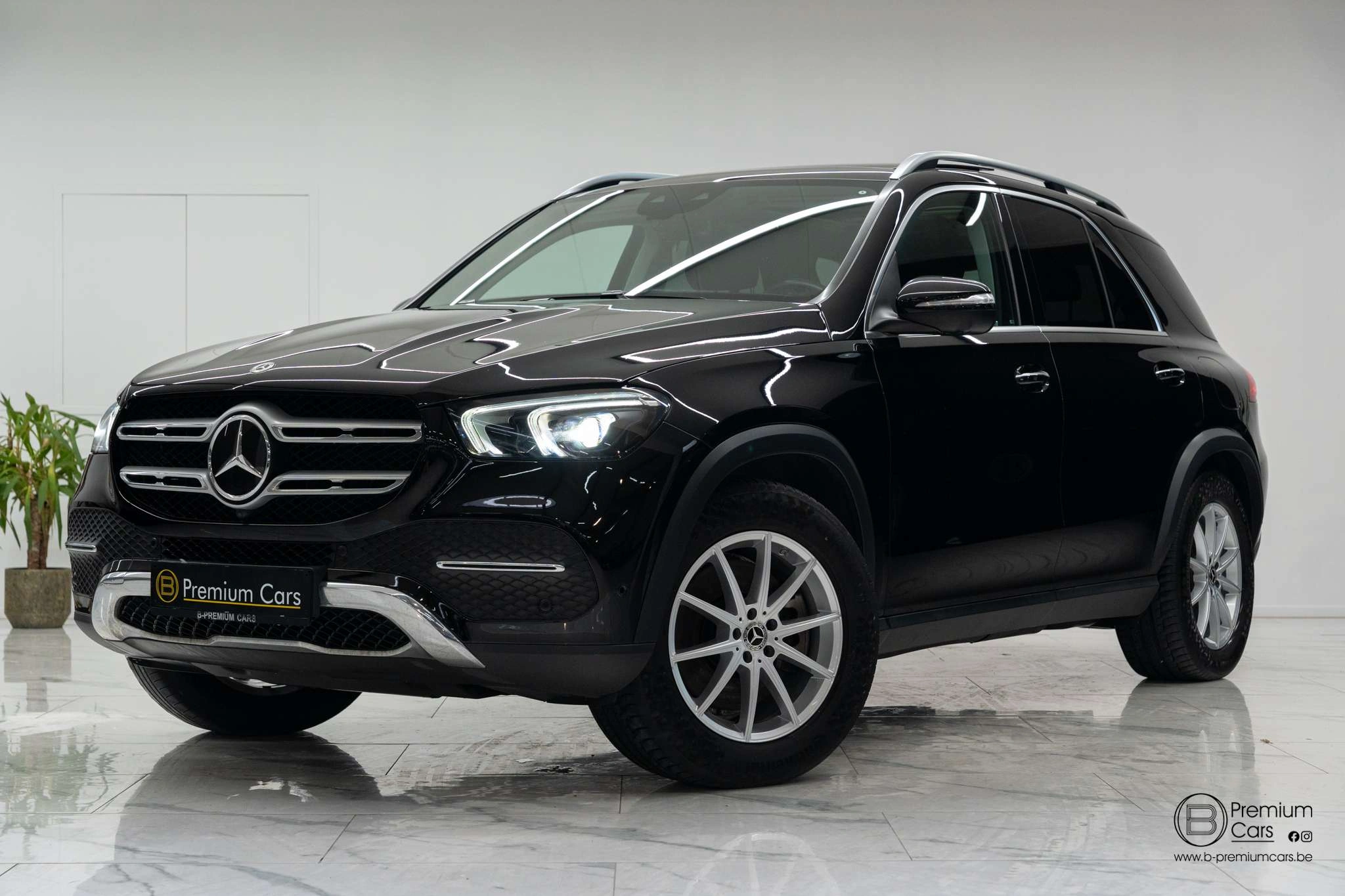 Mercedes-Benz GLE 350 de Luxury line! Full Options! Pano! Keyless! ACC!