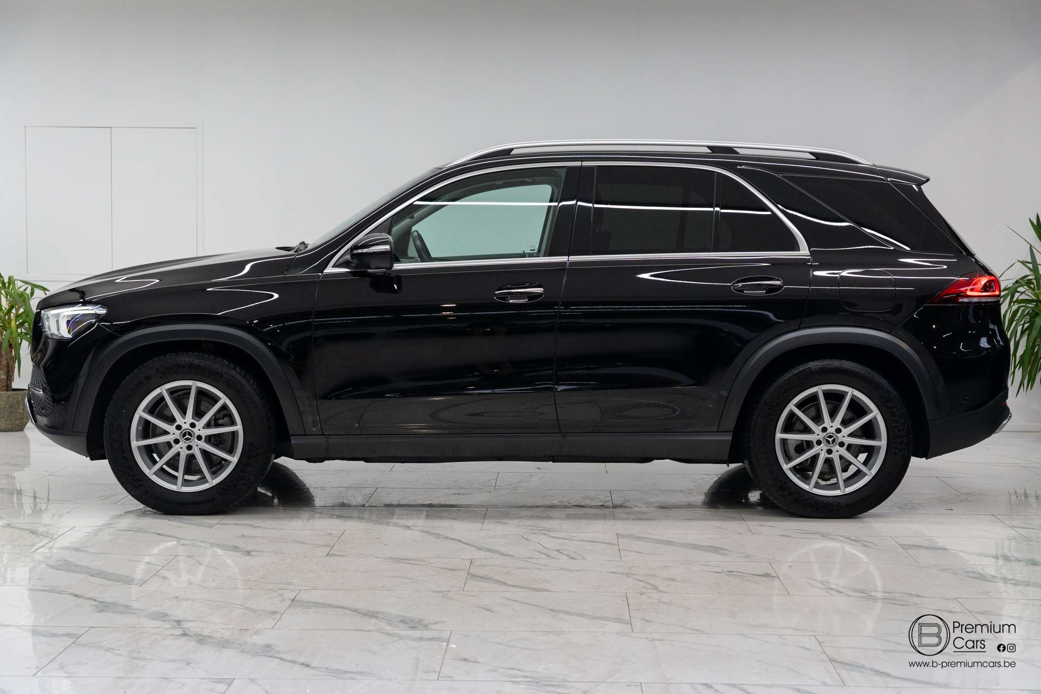Mercedes-Benz GLE 350 de Luxury line! Full Options! Pano! Keyless! ACC!
