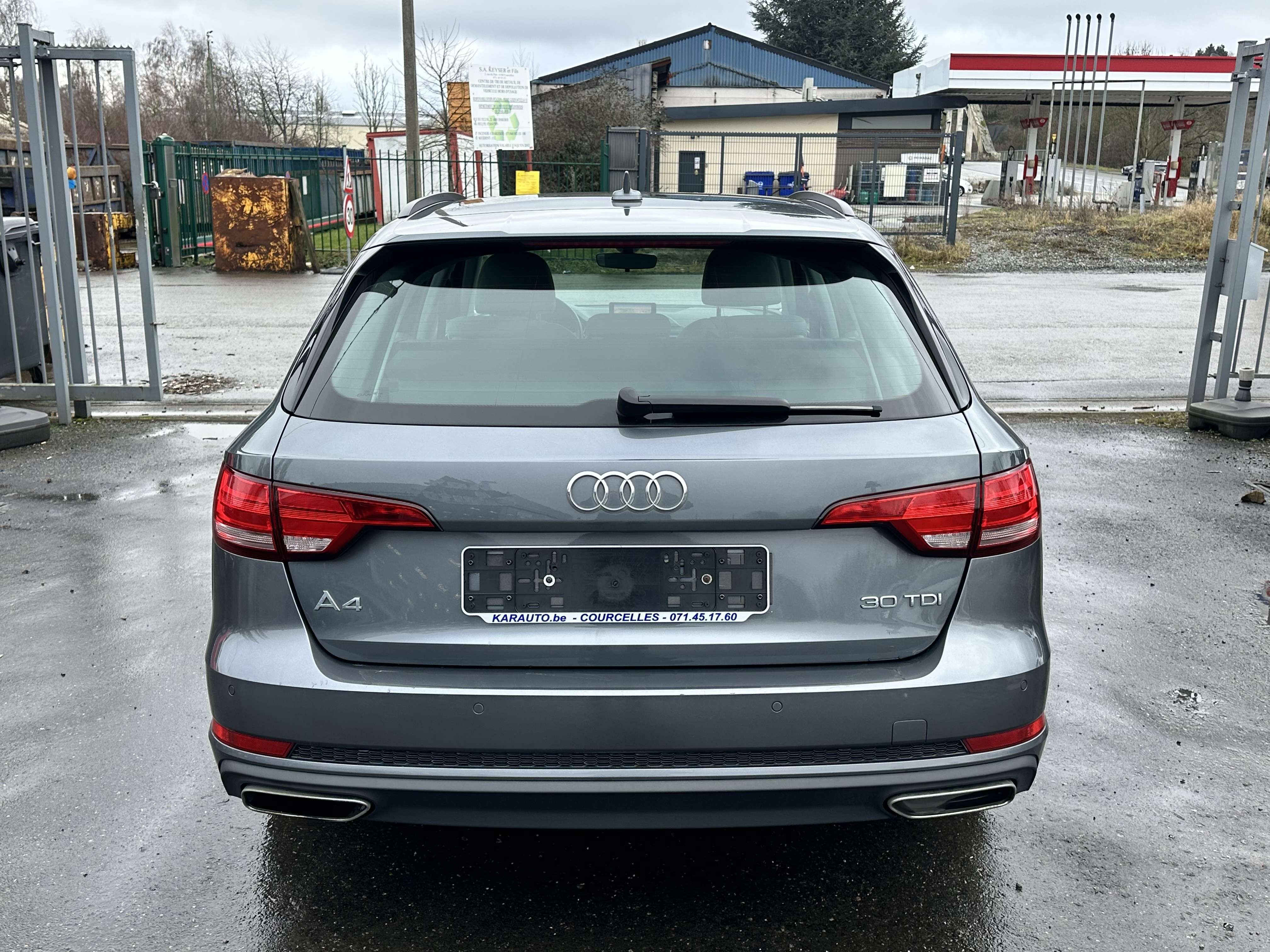 Audi A4 Avant TDi Business Edition S tron