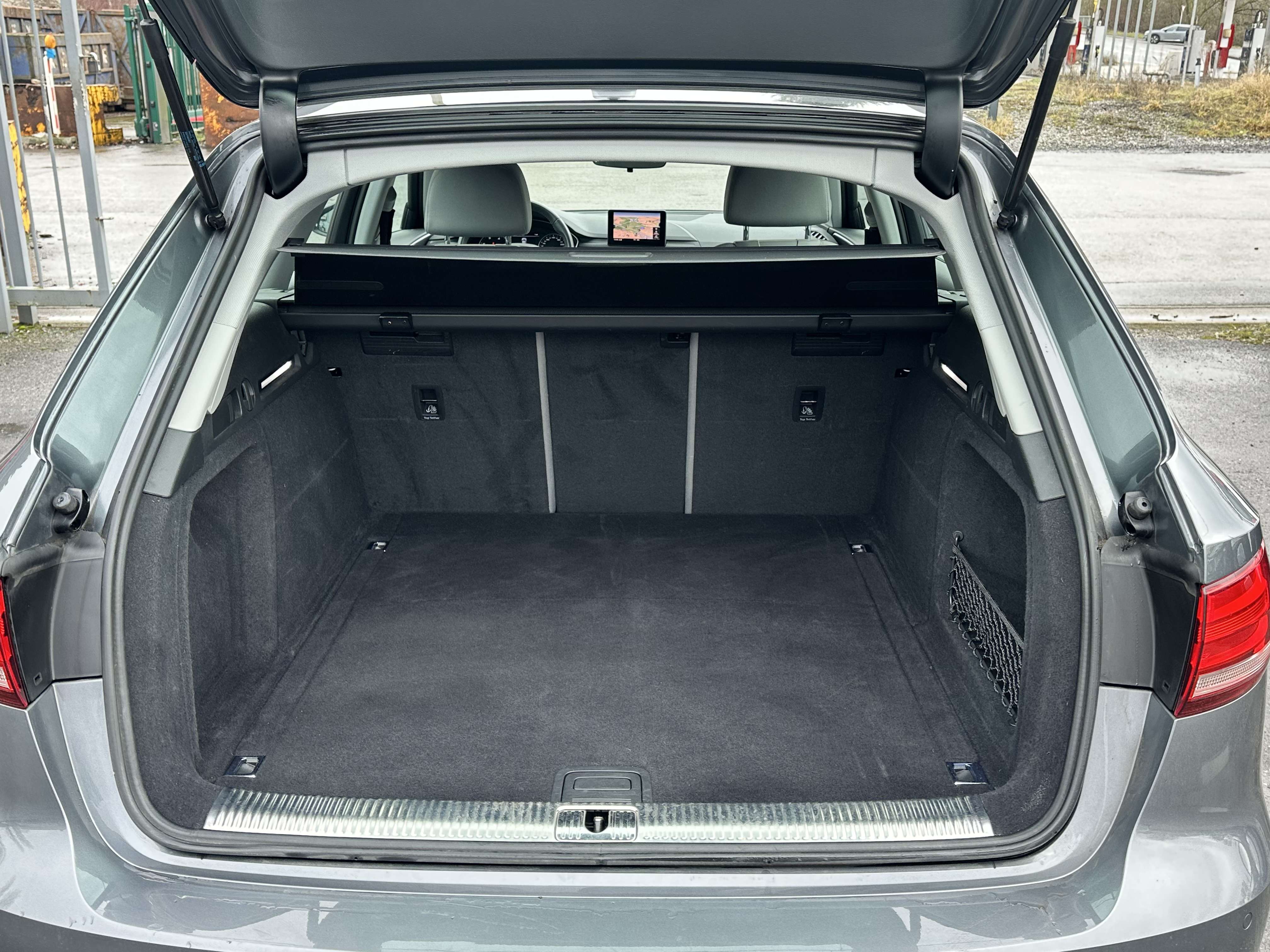 Audi A4 Avant TDi Business Edition S tron