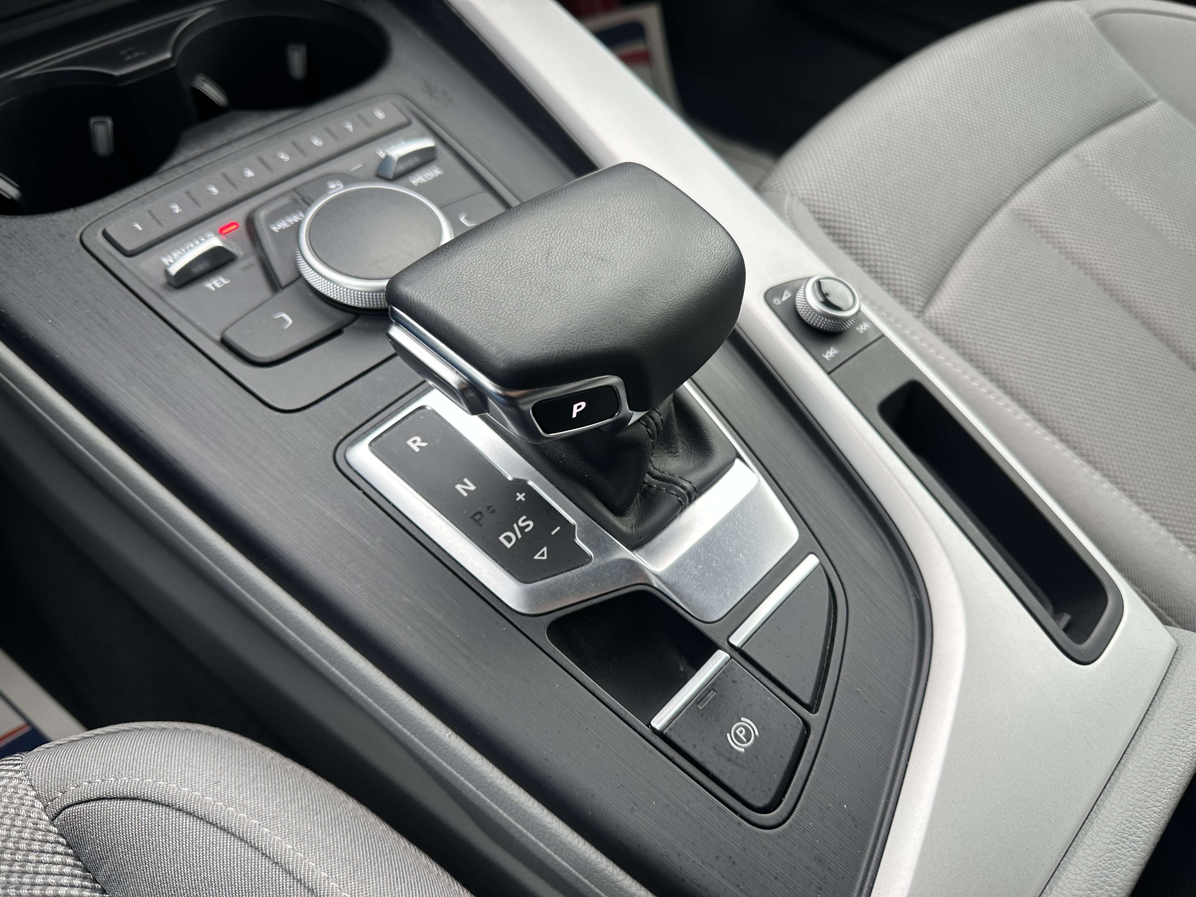 Audi A4 Avant TDi Business Edition S tron